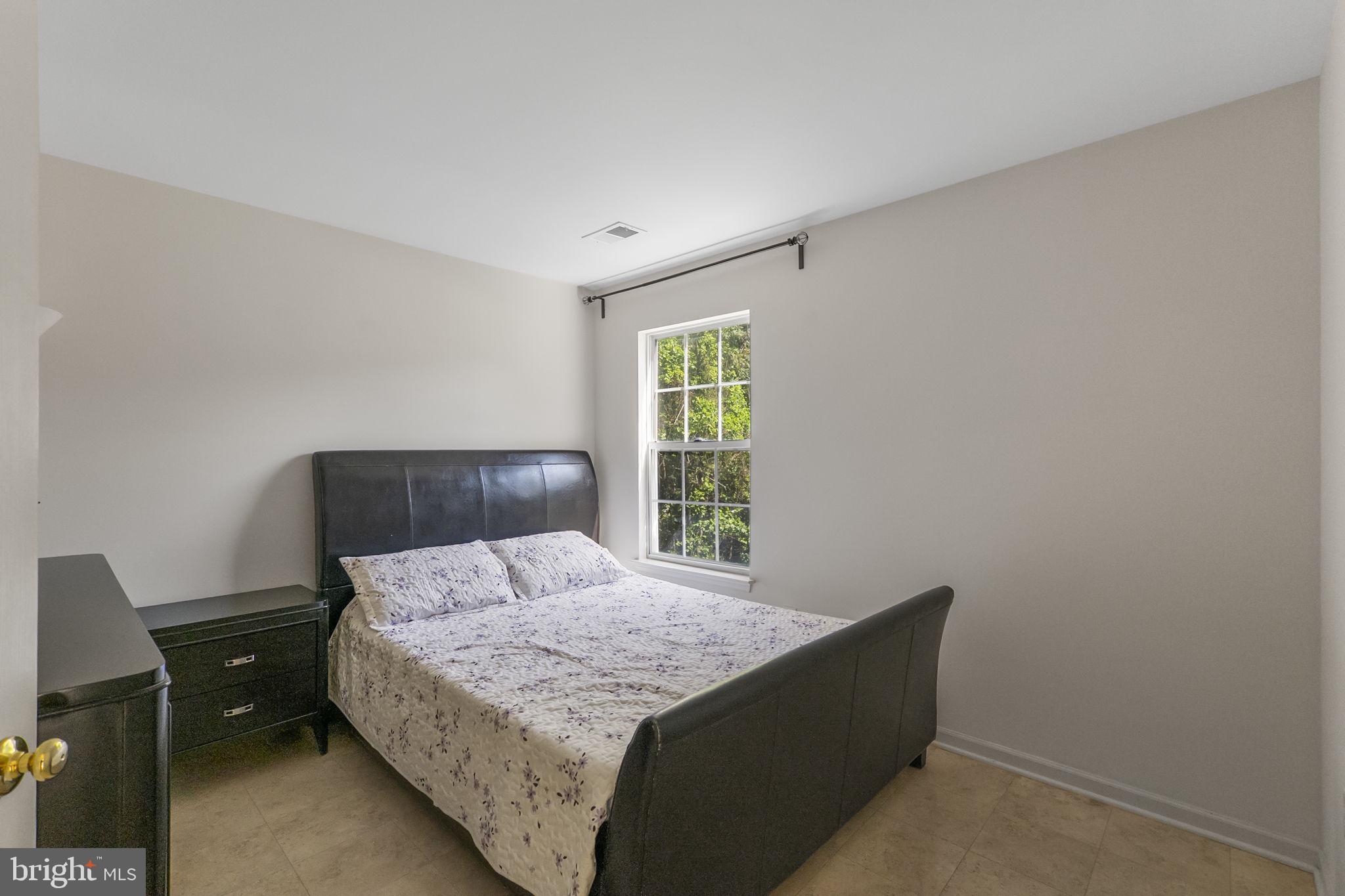 SENECA PARK NORTH - Residential