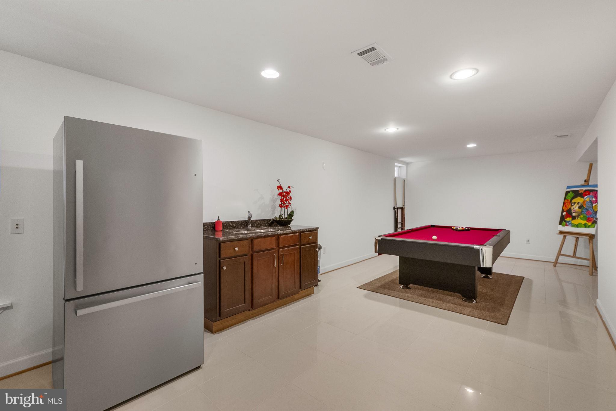 SENECA PARK NORTH - Residential