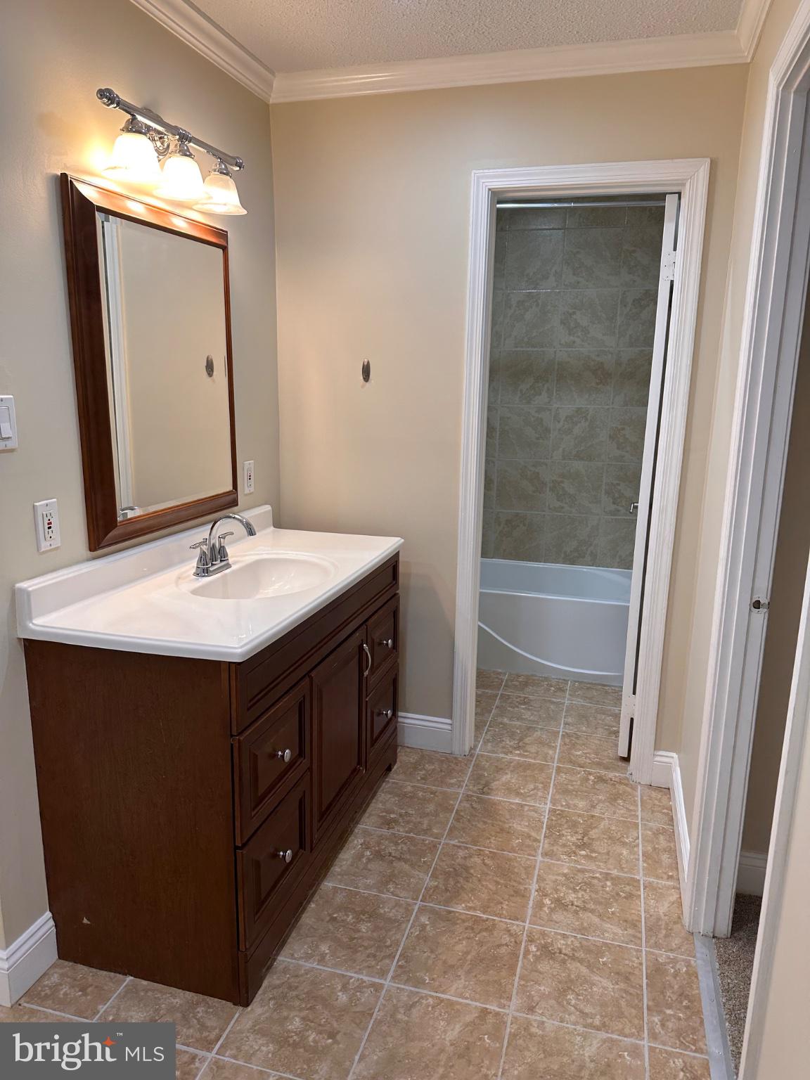 WOODCREST - Residential