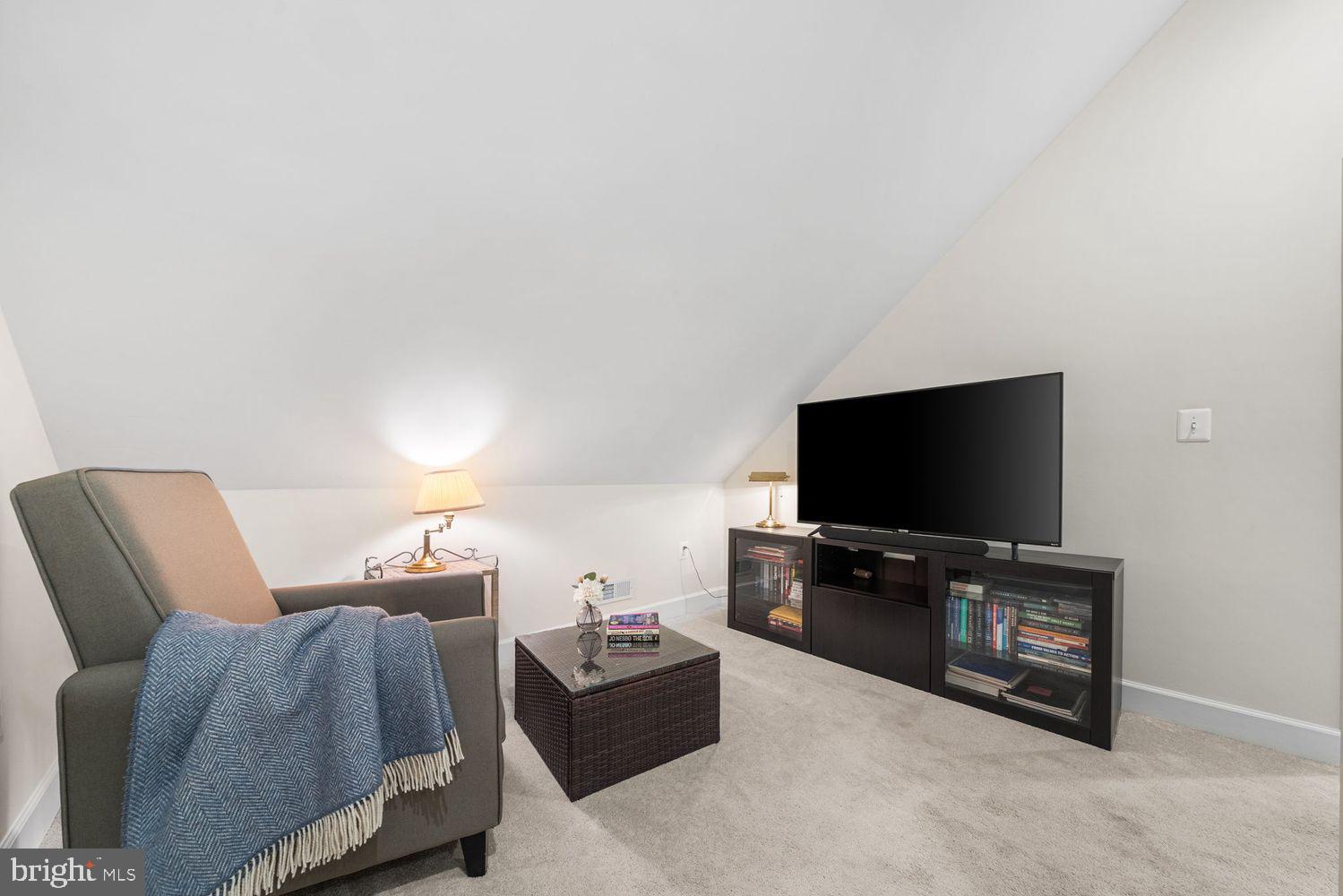 FAIRLINGTON ARBORS - Residential