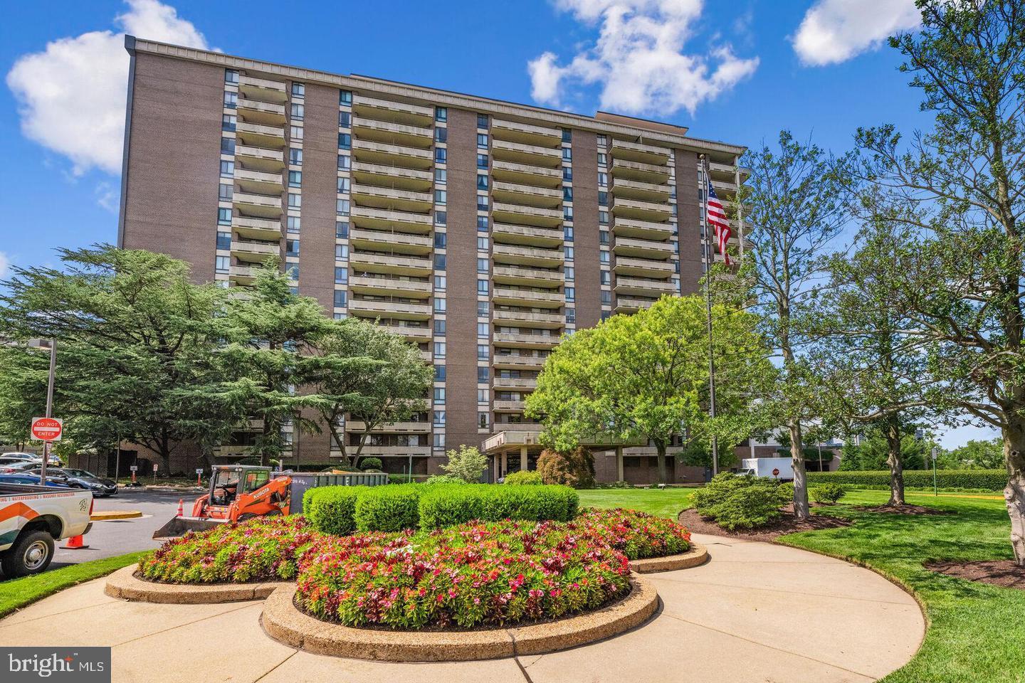 Please contact colisting Agent for showings and Offers: Sohela Rosas 
Discover an exceptional opportunity to own this spacious and beautifully maintained 1,403-square-foot corner residence in the highly desirable Regency at McLean. Filled with natural light, this inviting home offers two generously sized bedrooms, two full bathrooms, and a dedicated office or flex space, ideal for working from home, studying, or pursuing hobbies.
Thoughtfully designed for comfortable living, the home features hardwood floors throughout, a bright windowed kitchen, and a private balcony perfect for enjoying morning coffee or unwinding at the end of the day.
Residents of The Regency enjoy an impressive array of amenities, including 24-hour concierge service and security, a library, a party room, a sparkling outdoor pool, and direct elevator access to OneLife Fitness. Ideally located just minutes from Tysons, major commuter routes, airports, world-class shopping, and outstanding dining, this home combines comfort, convenience, and an exceptional lifestyle.
The monthly condo fee includes all utilities, offering added value and effortless living in one of McLean’s most established communities.