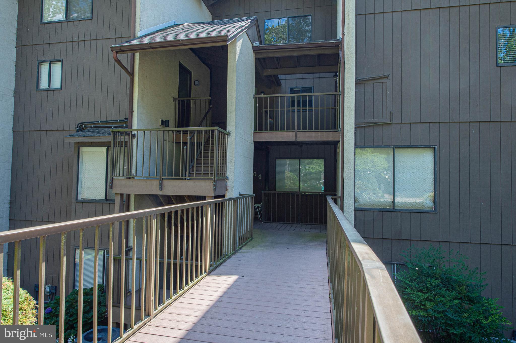 CANAL WOODS CM - Residential Lease