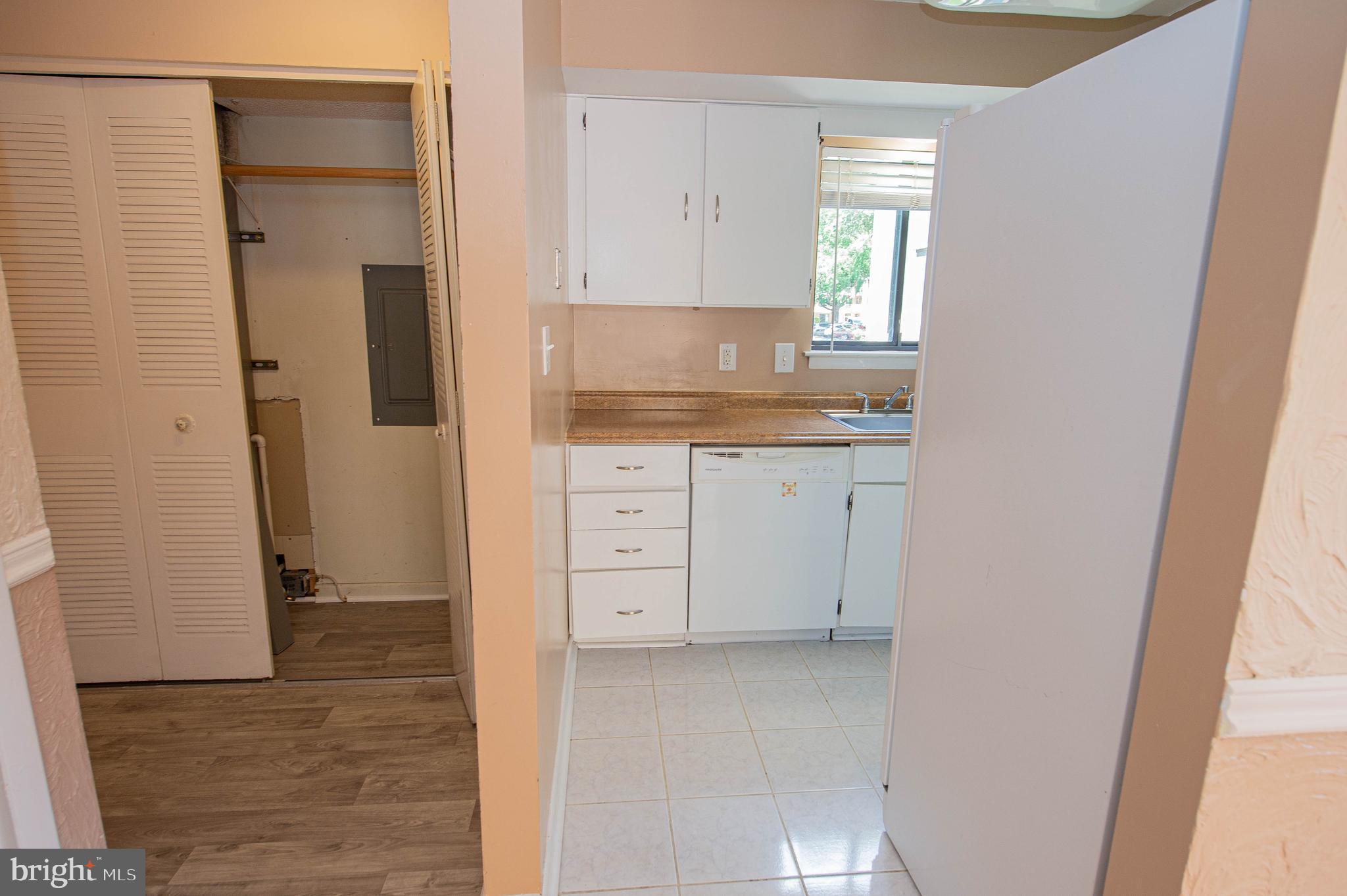 CANAL WOODS CM - Residential Lease
