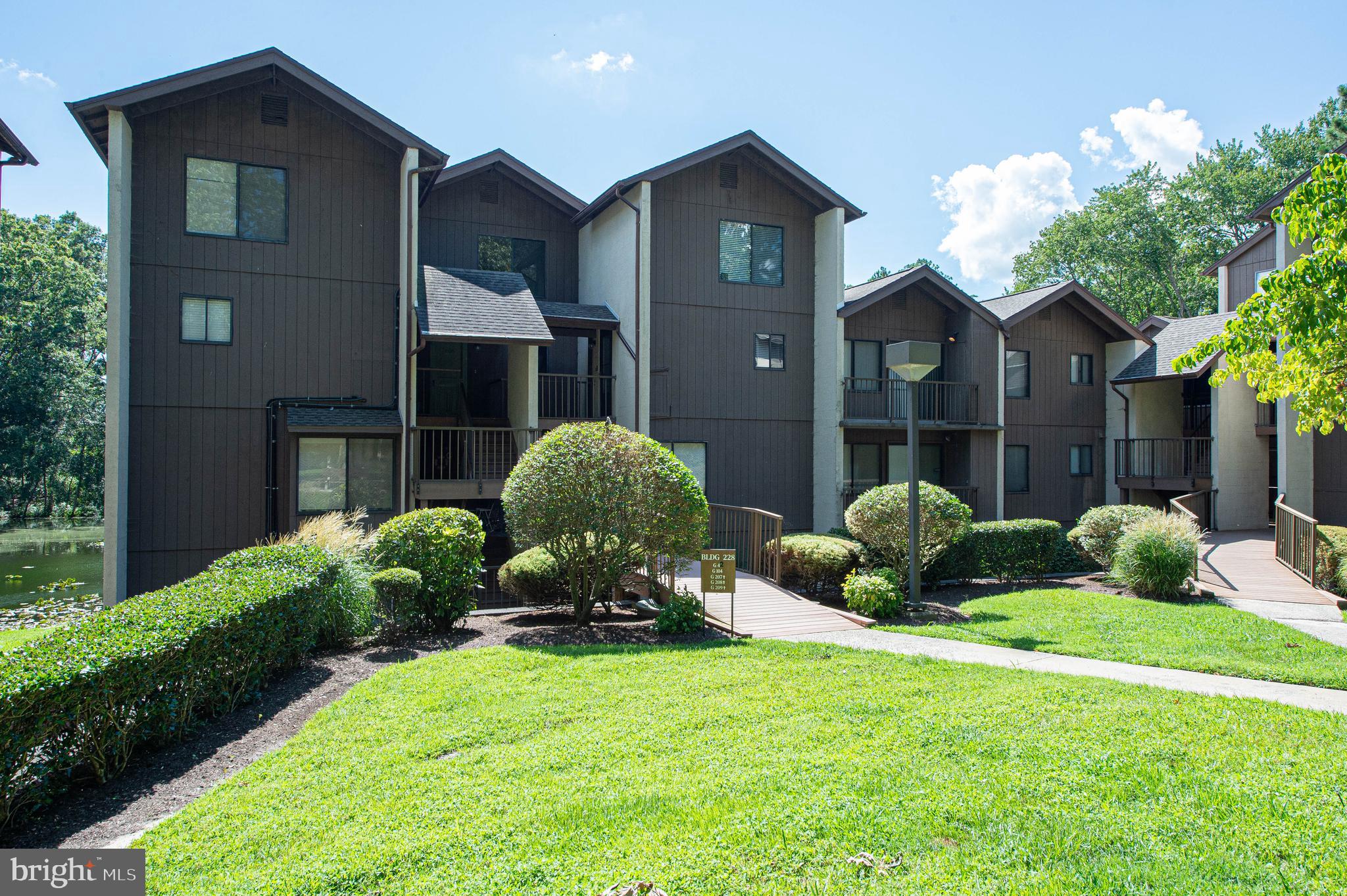 CANAL WOODS CM - Residential Lease