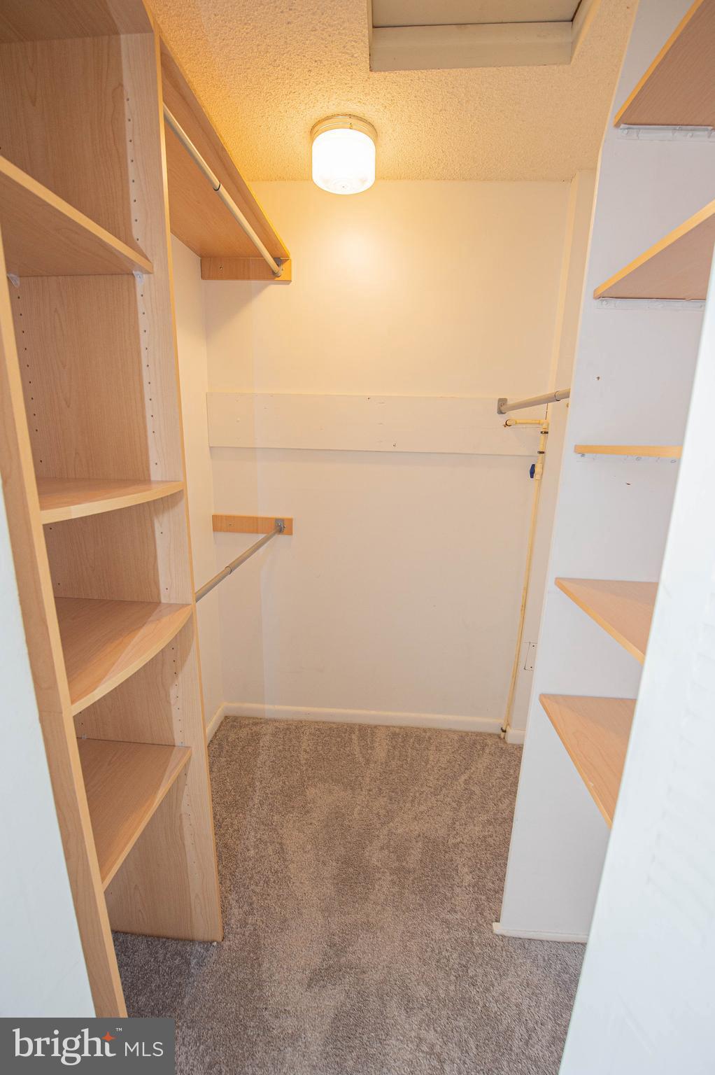 CANAL WOODS CM - Residential Lease