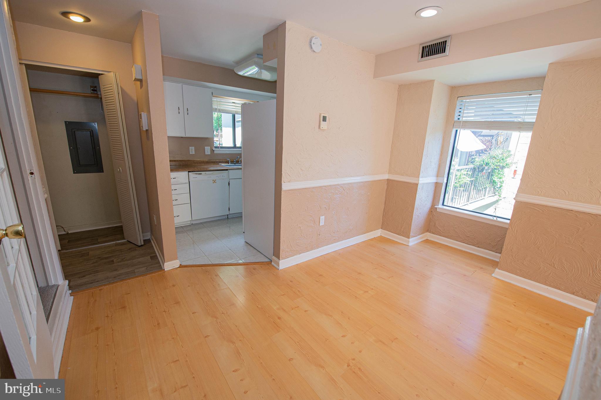 CANAL WOODS CM - Residential Lease