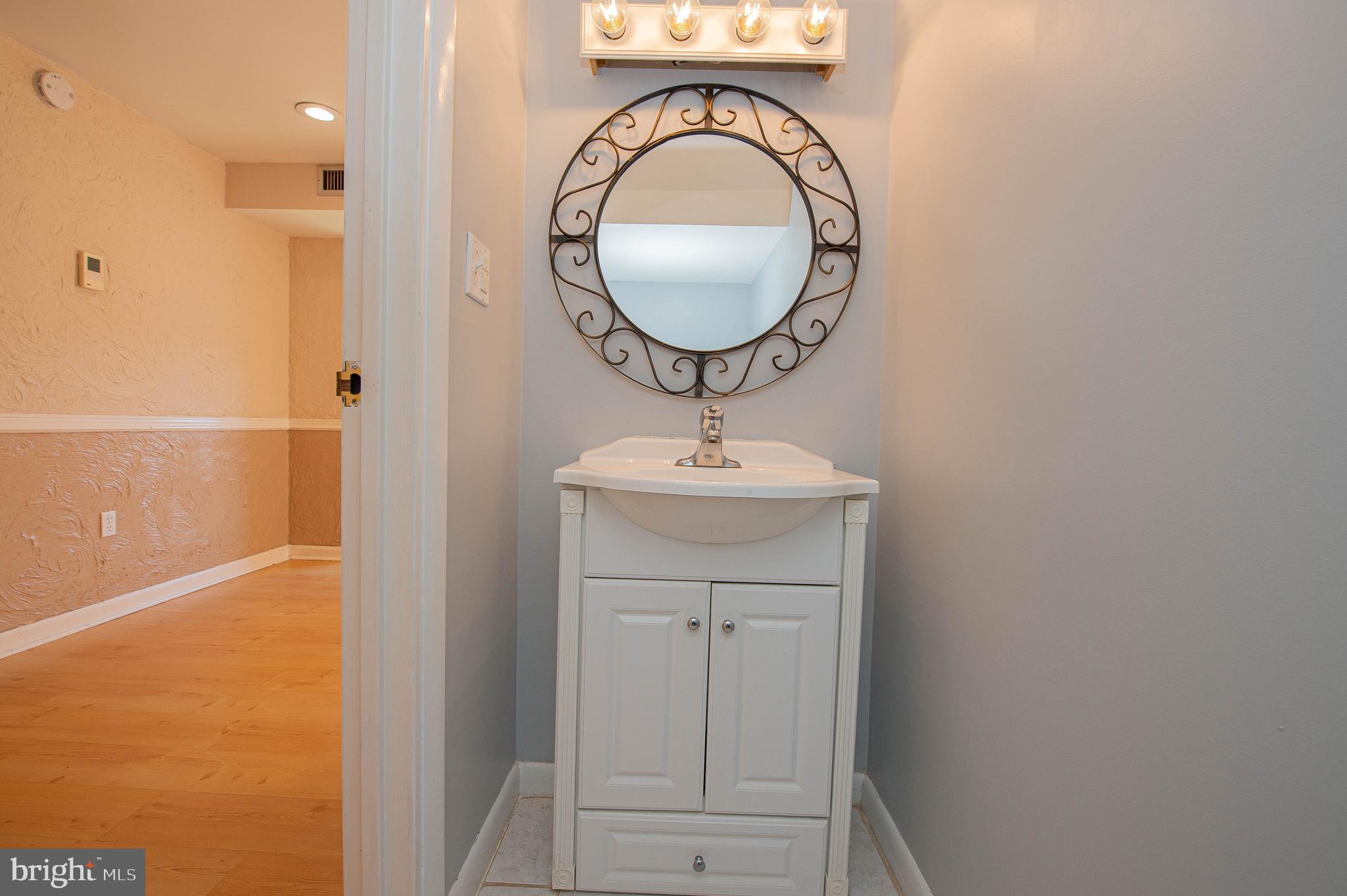 CANAL WOODS CM - Residential Lease