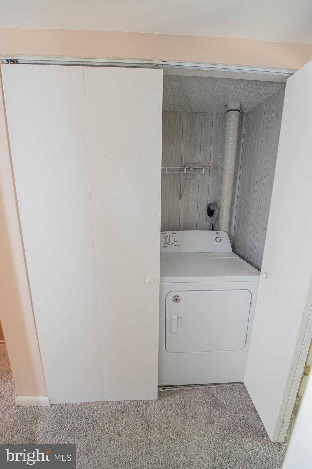CANAL WOODS CM - Residential Lease