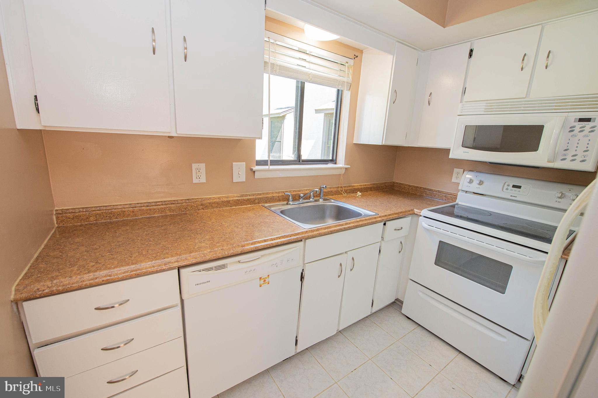 CANAL WOODS CM - Residential Lease