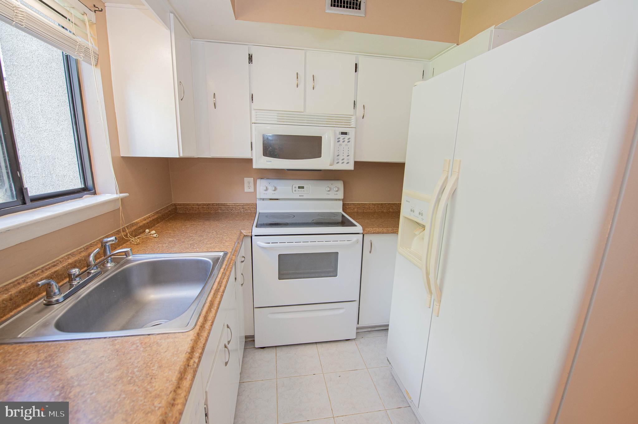CANAL WOODS CM - Residential Lease
