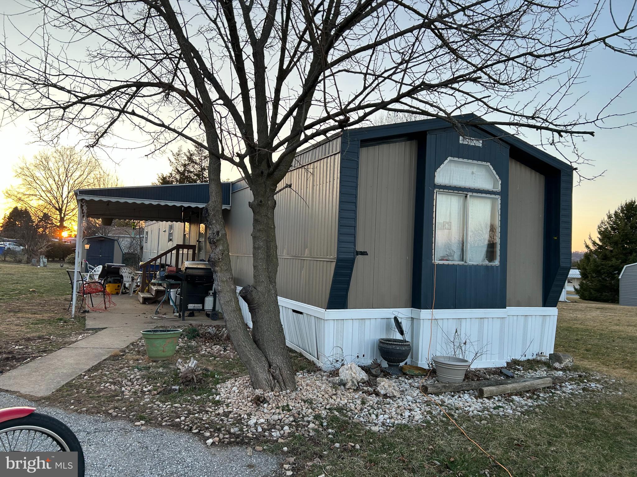 TALL OAKS - Residential