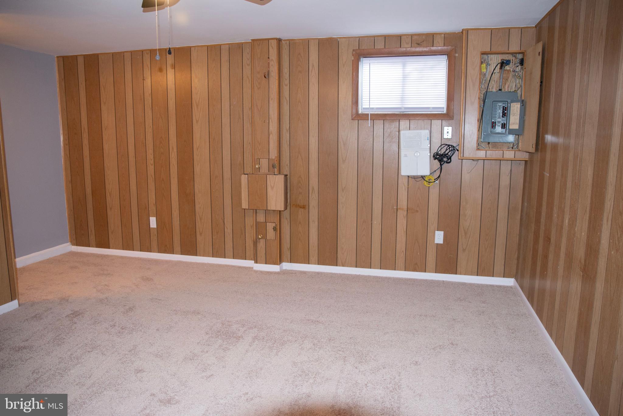 MONIKA COURTS CONDO - Residential