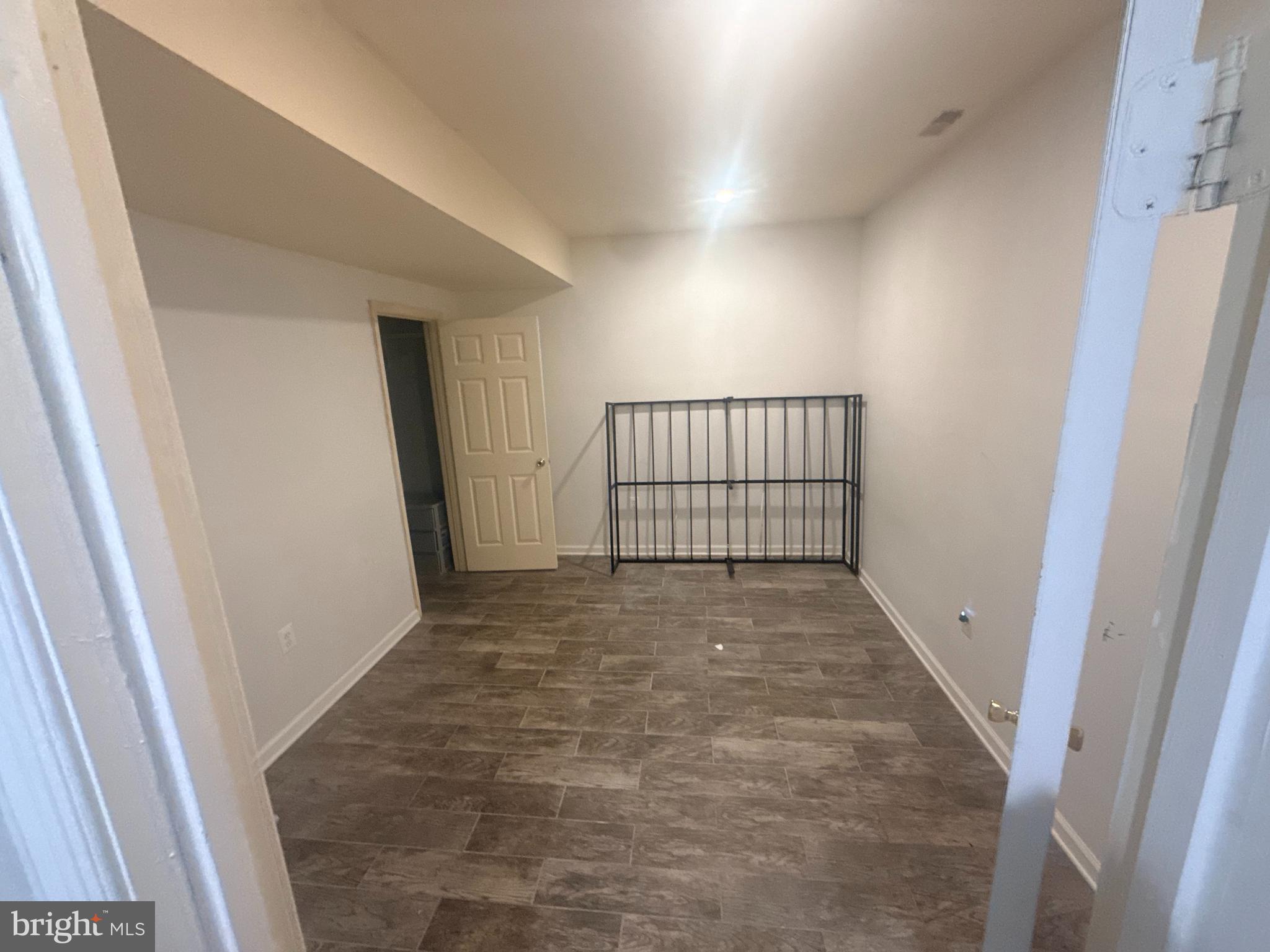 TWELVE OAKS - Residential