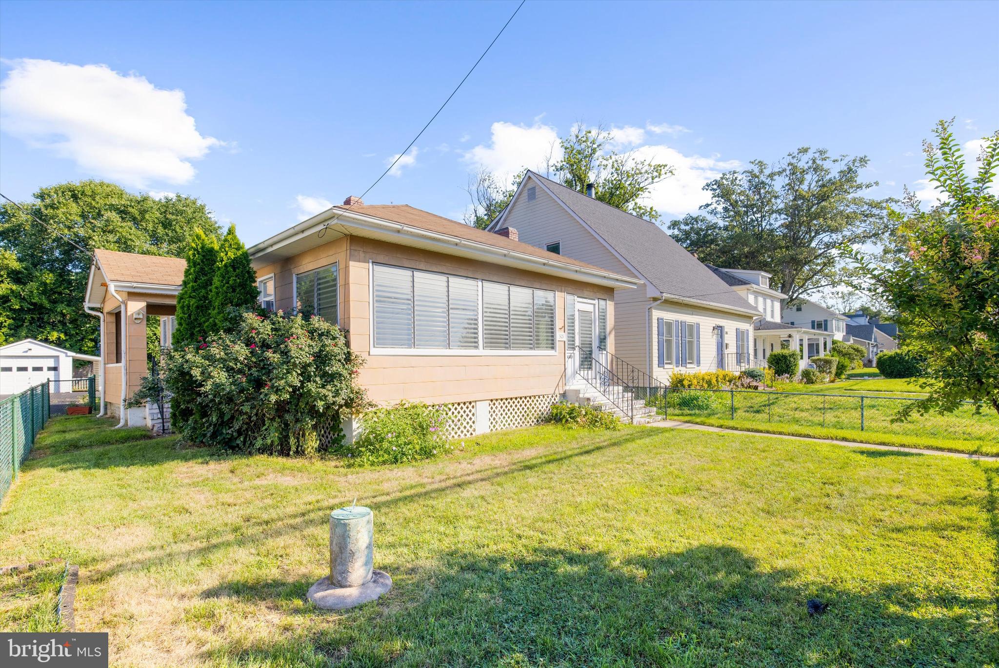 WEST ANNAPOLIS - Residential