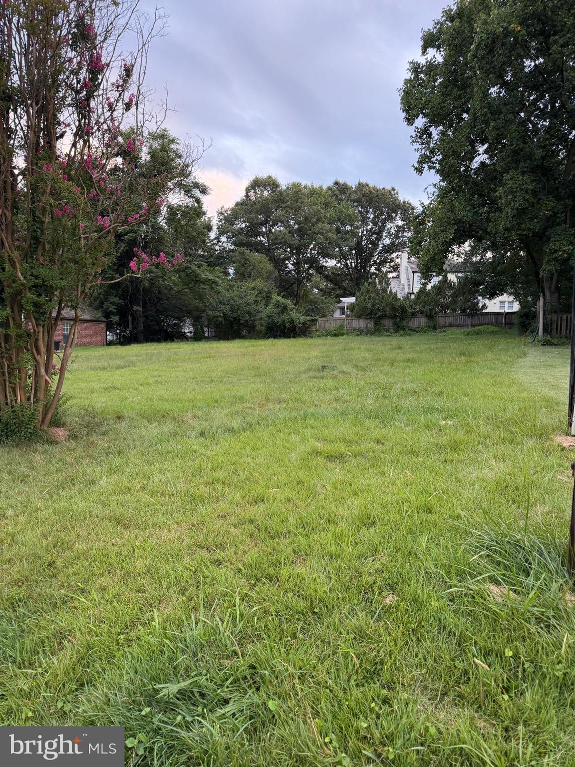HILLANDALE - Residential