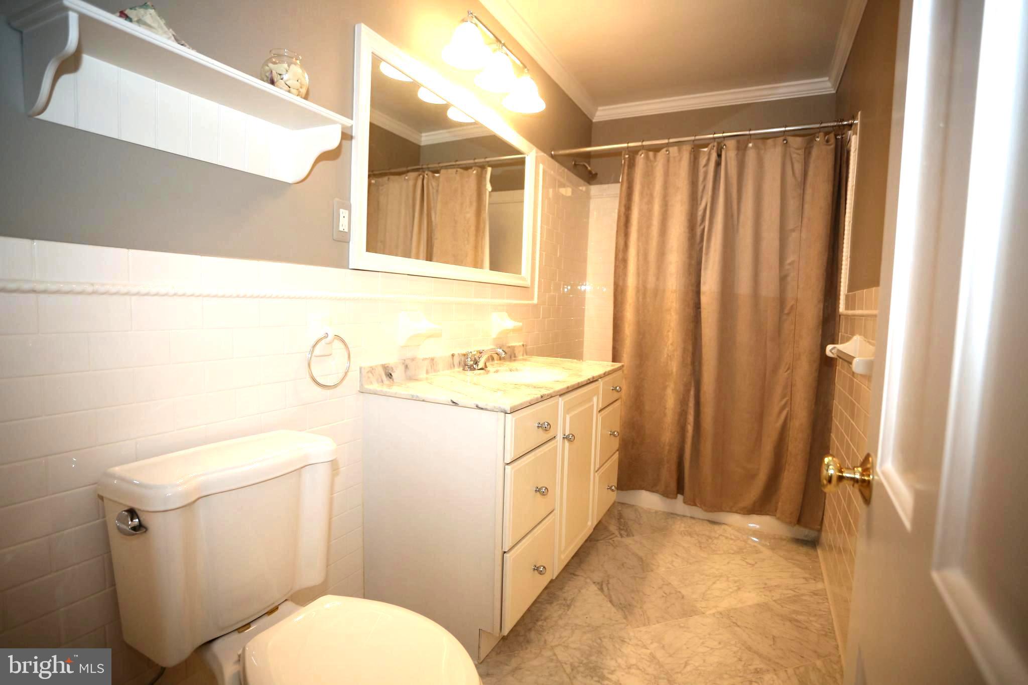 HAMPTON GARTH - Residential