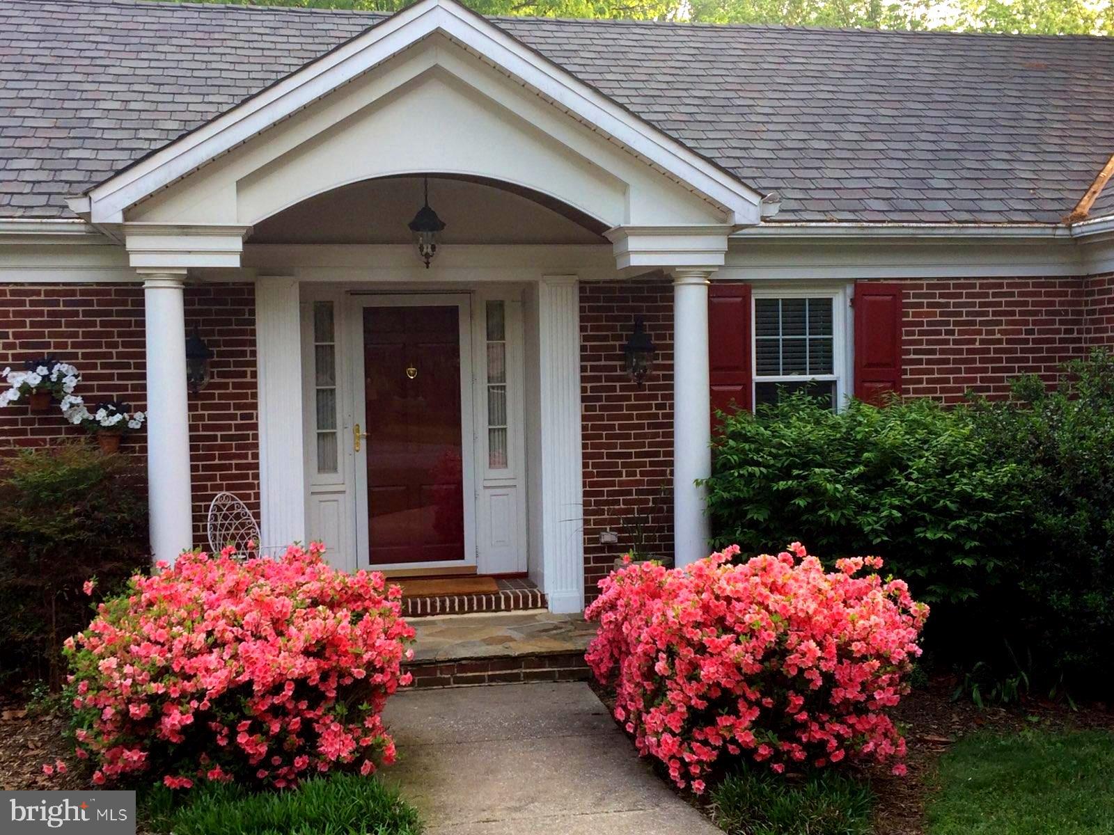 HAMPTON GARTH - Residential