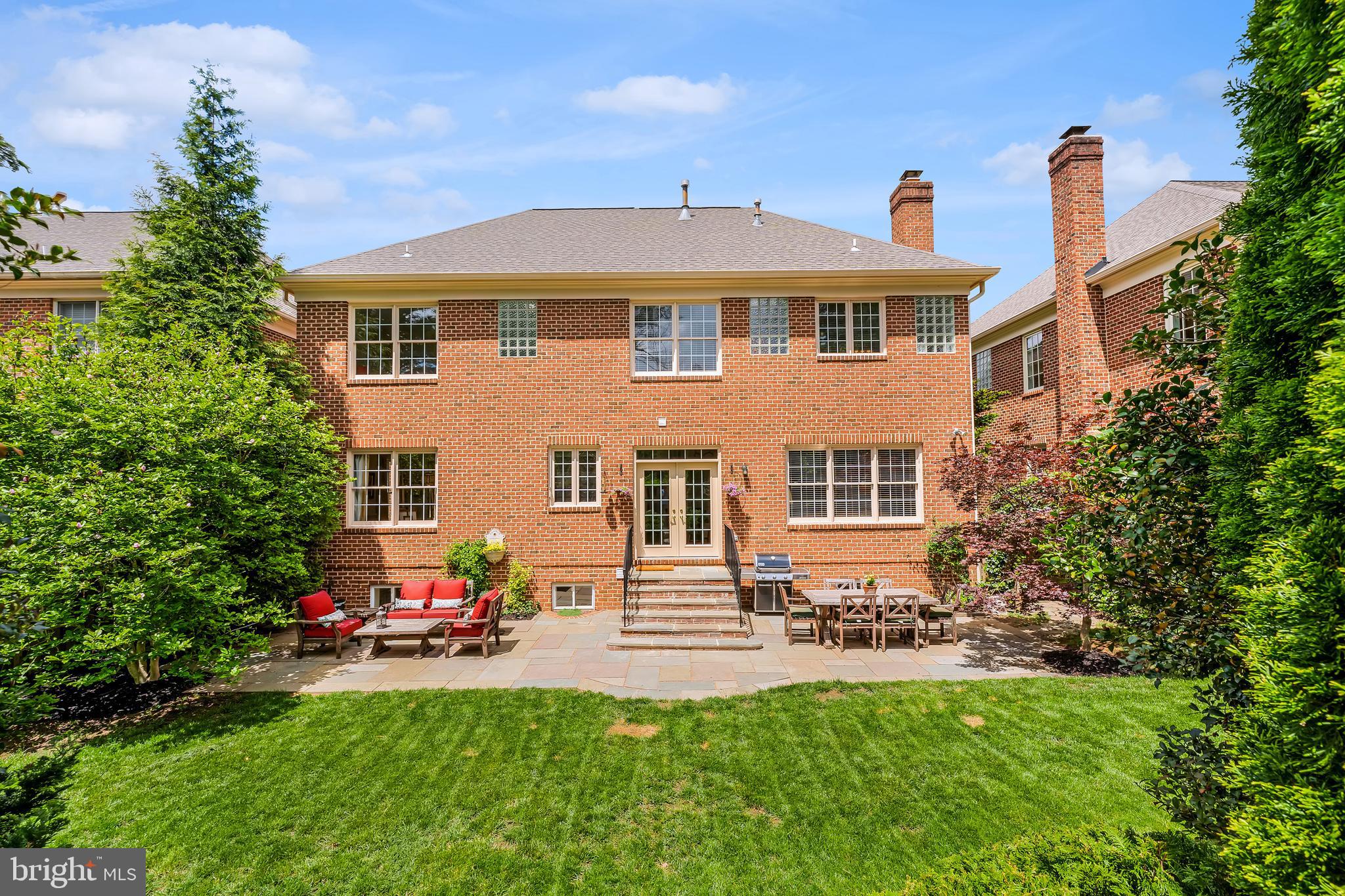 LAMBIANCE OF MCLEAN - Residential