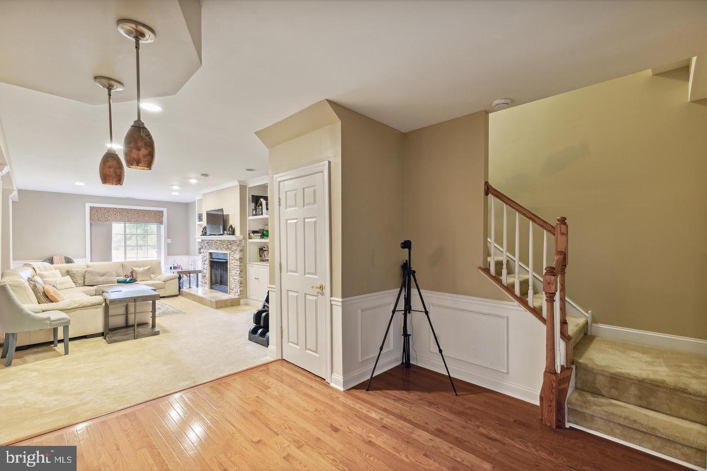 LAUREL BROOKE - Residential