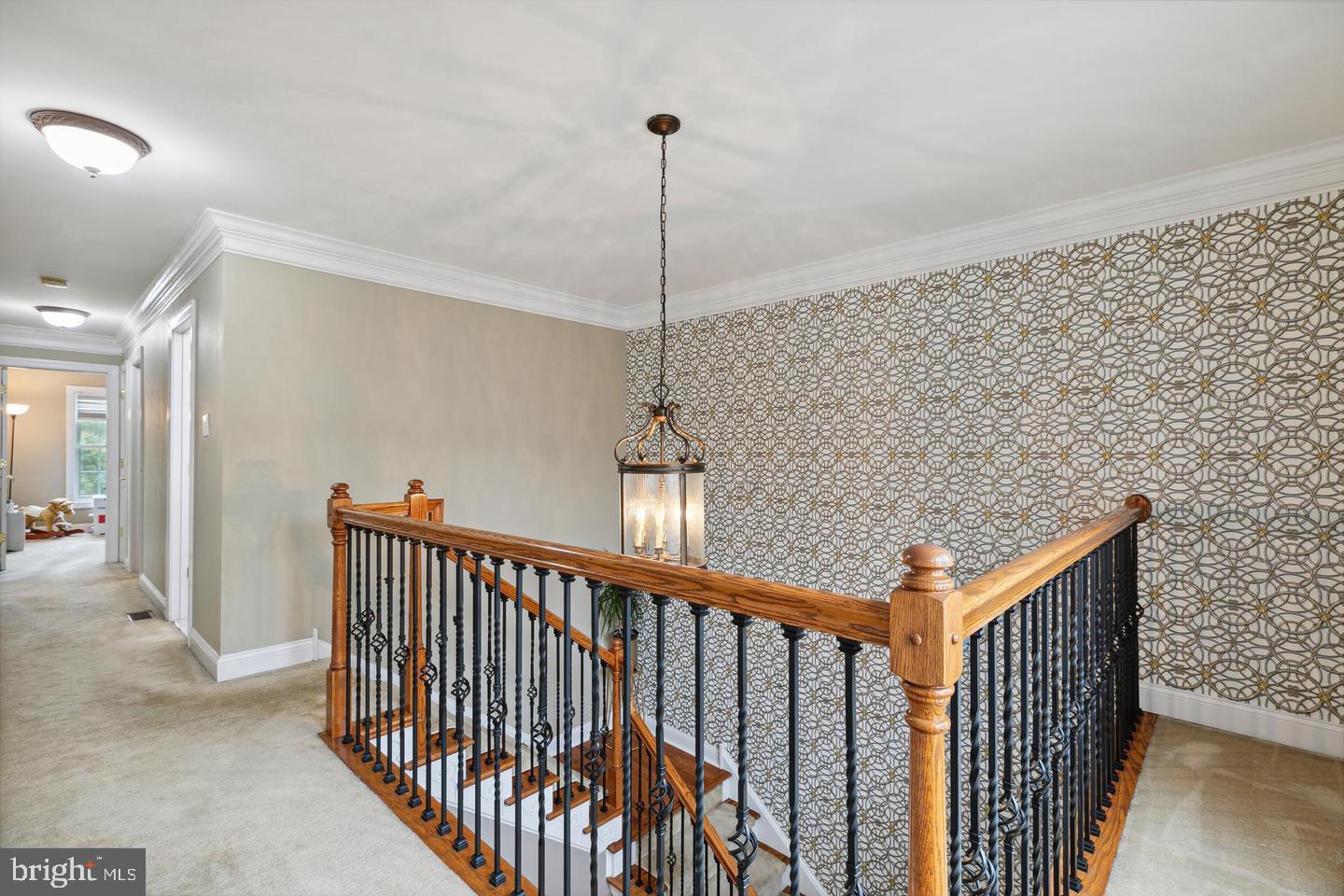 LAUREL BROOKE - Residential