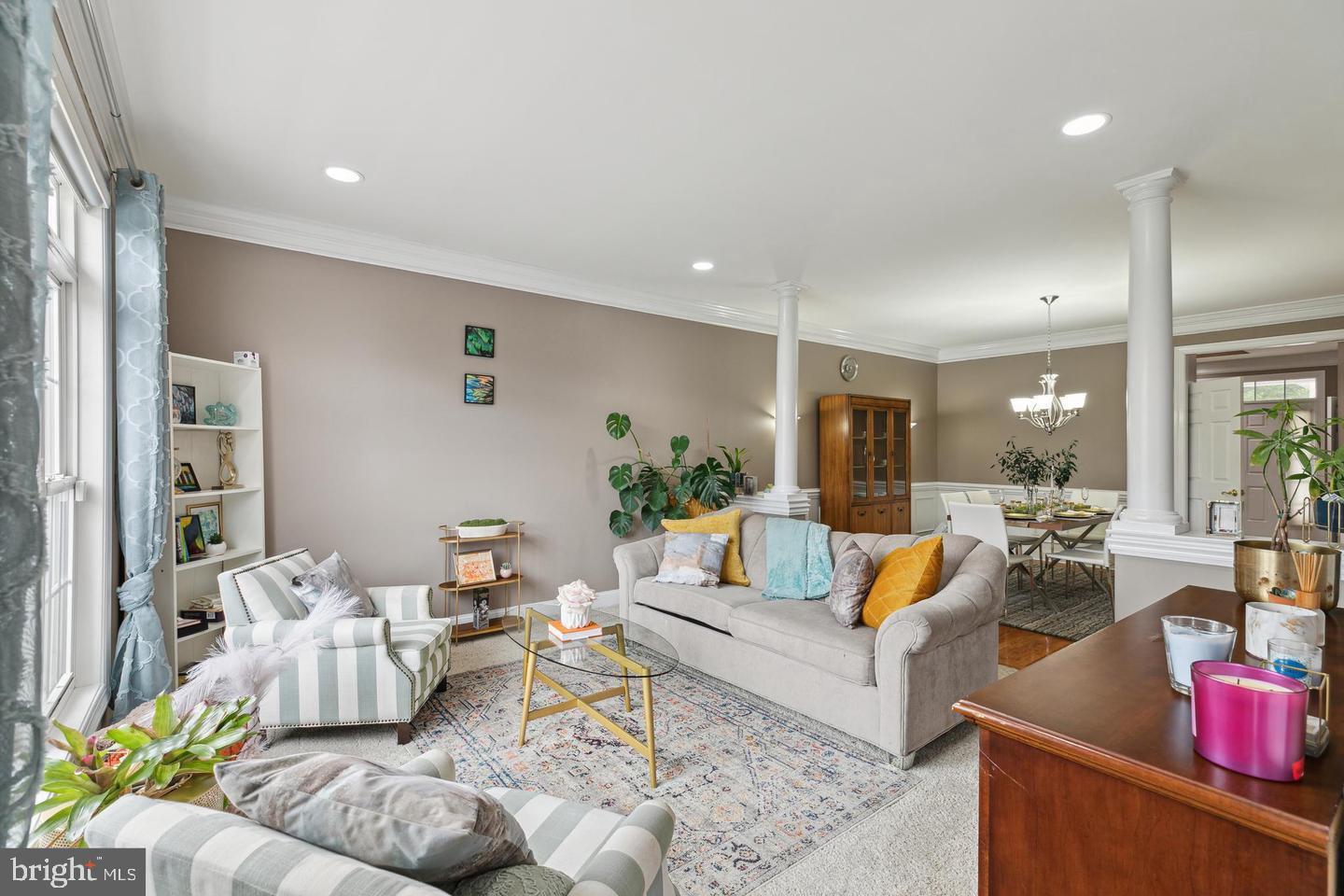 LAUREL BROOKE - Residential