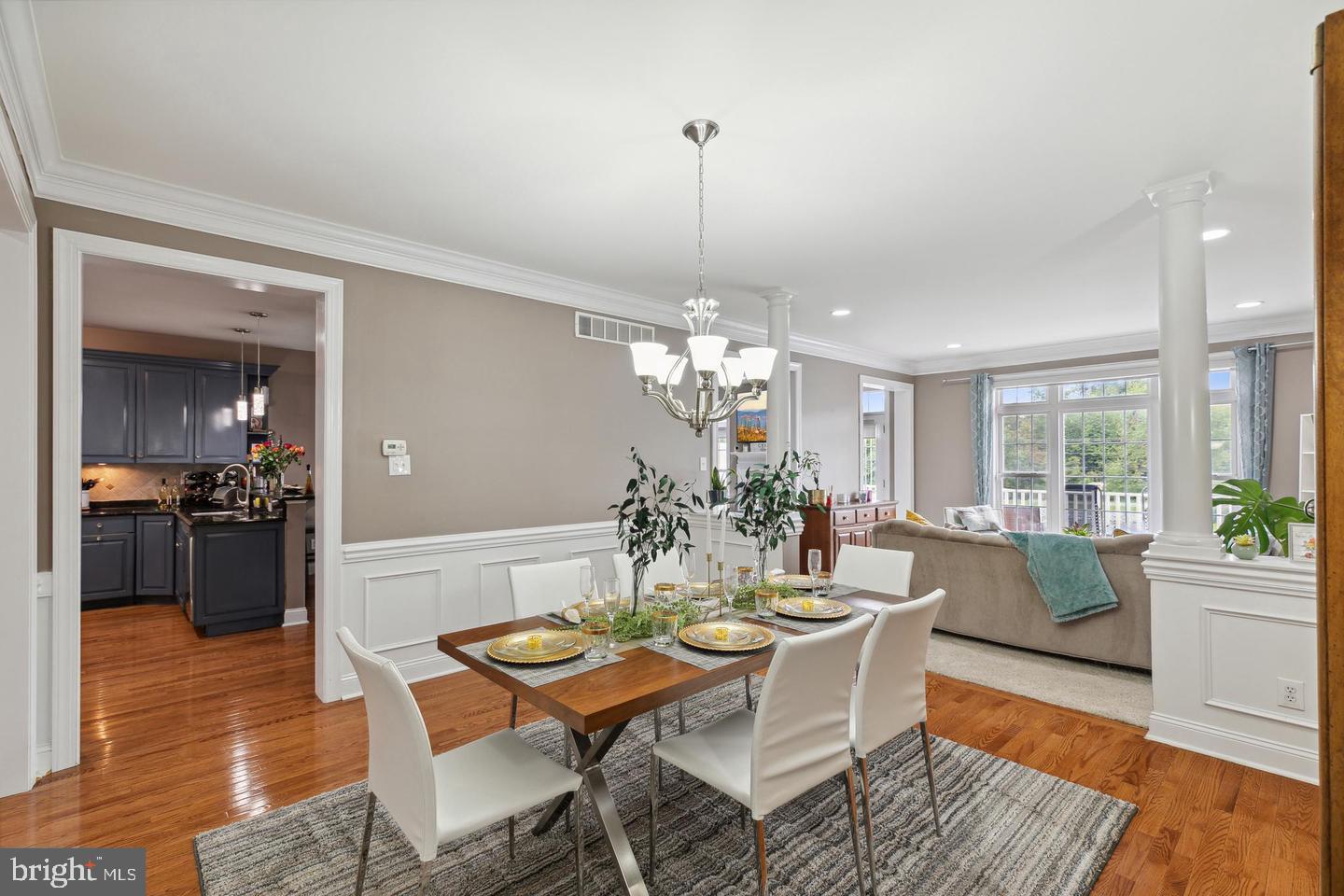 LAUREL BROOKE - Residential