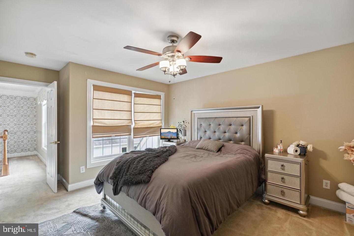 LAUREL BROOKE - Residential