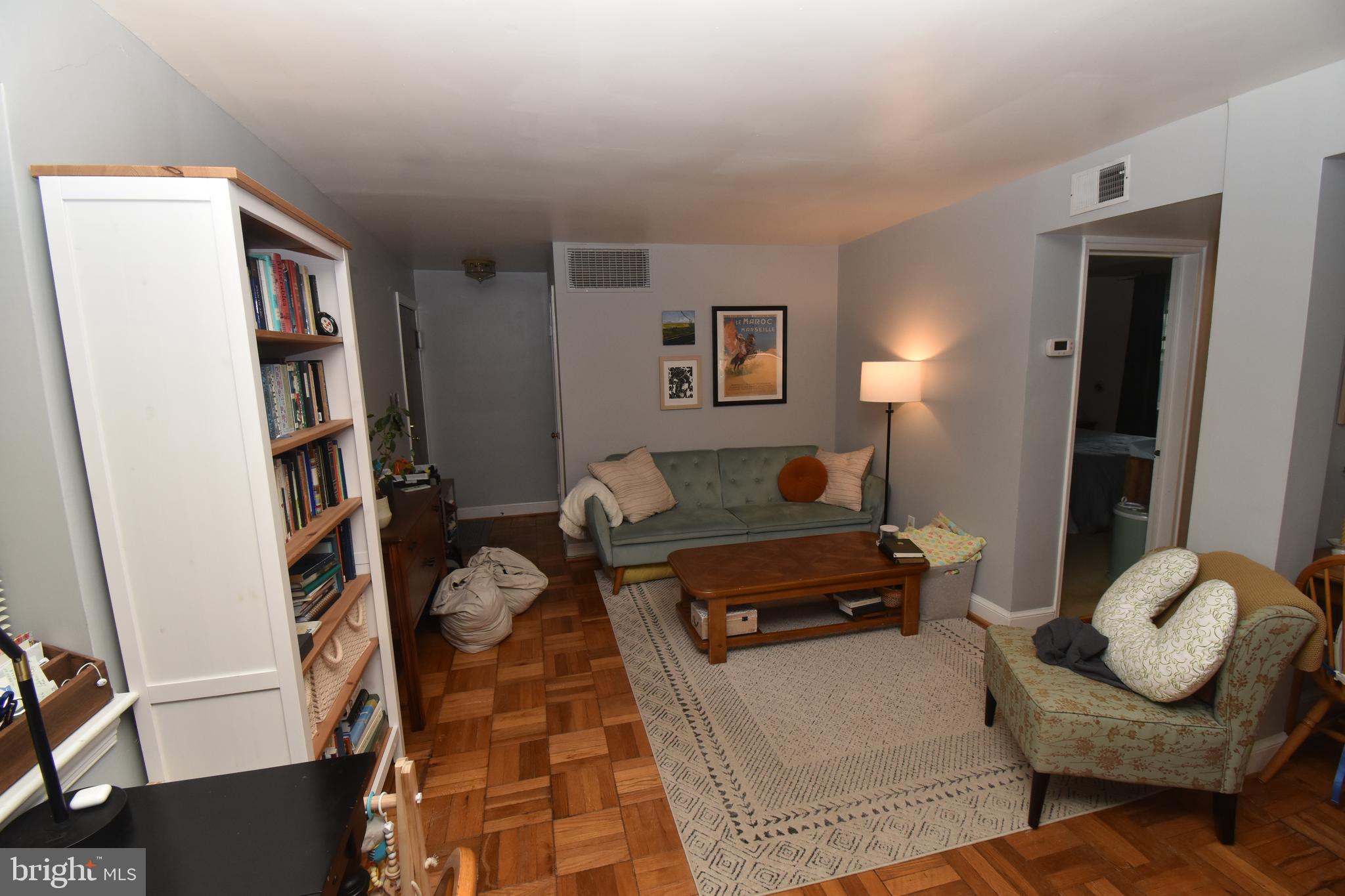 PALISADE GARDENS - Residential Lease