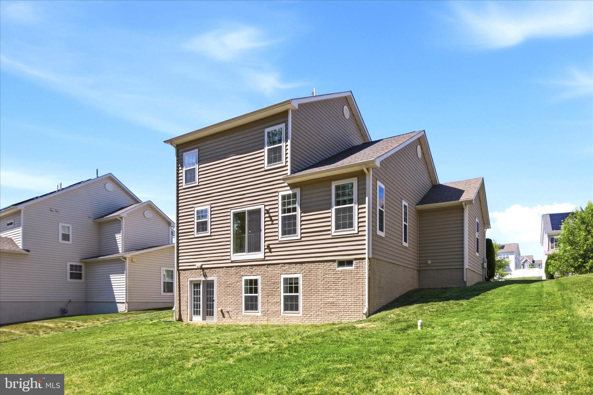 MARSHALL GROVE ESTATES - Residential