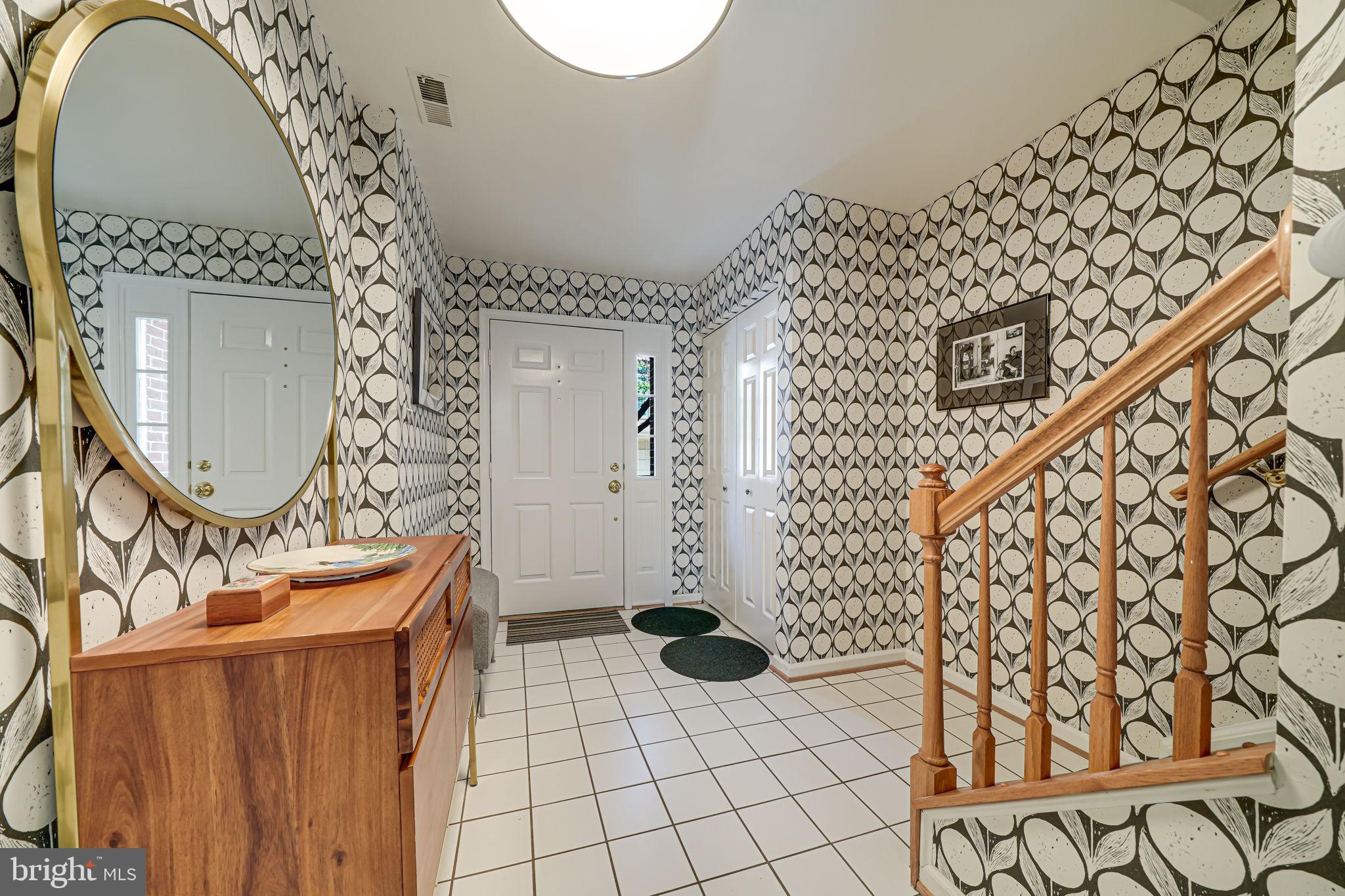 LYONGATE - Residential