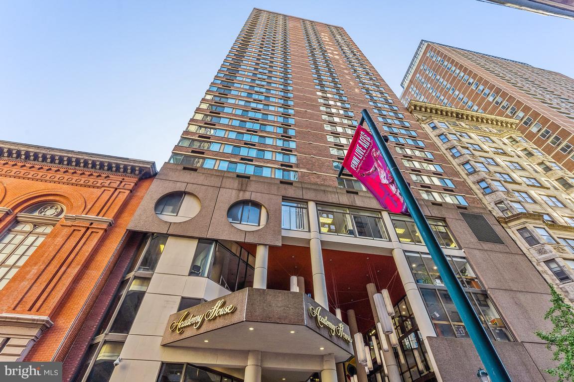 RITTENHOUSE SQUARE - Residential