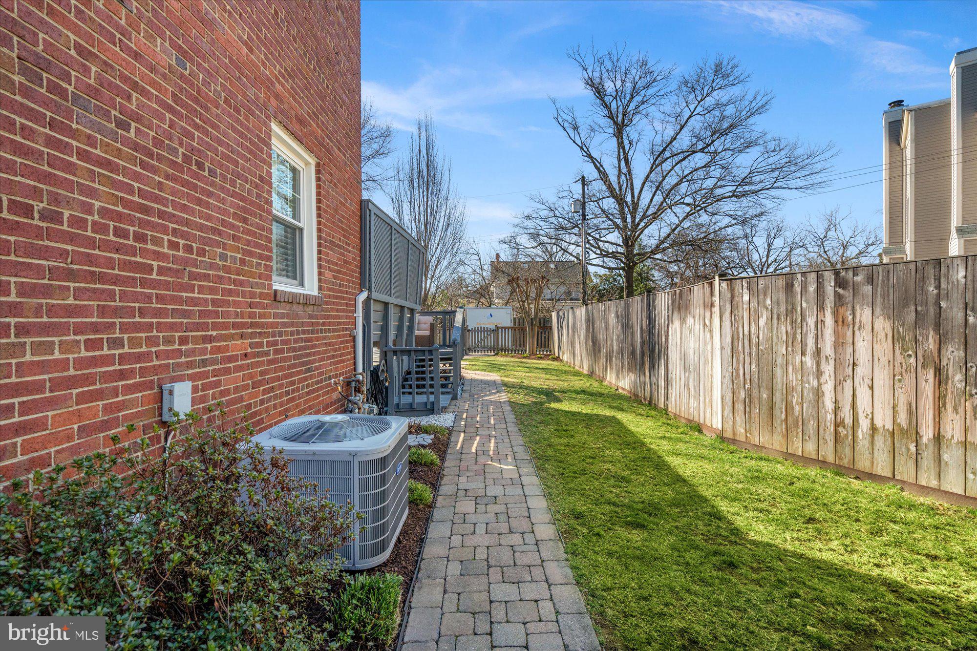 DEL RAY - Residential