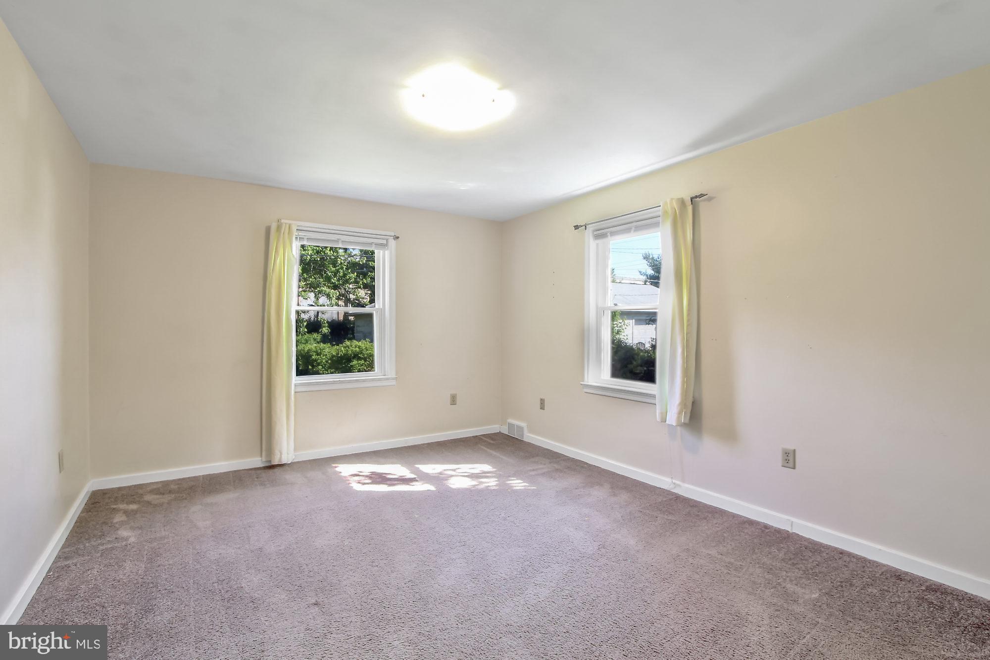 YORK COLLEGE - Residential