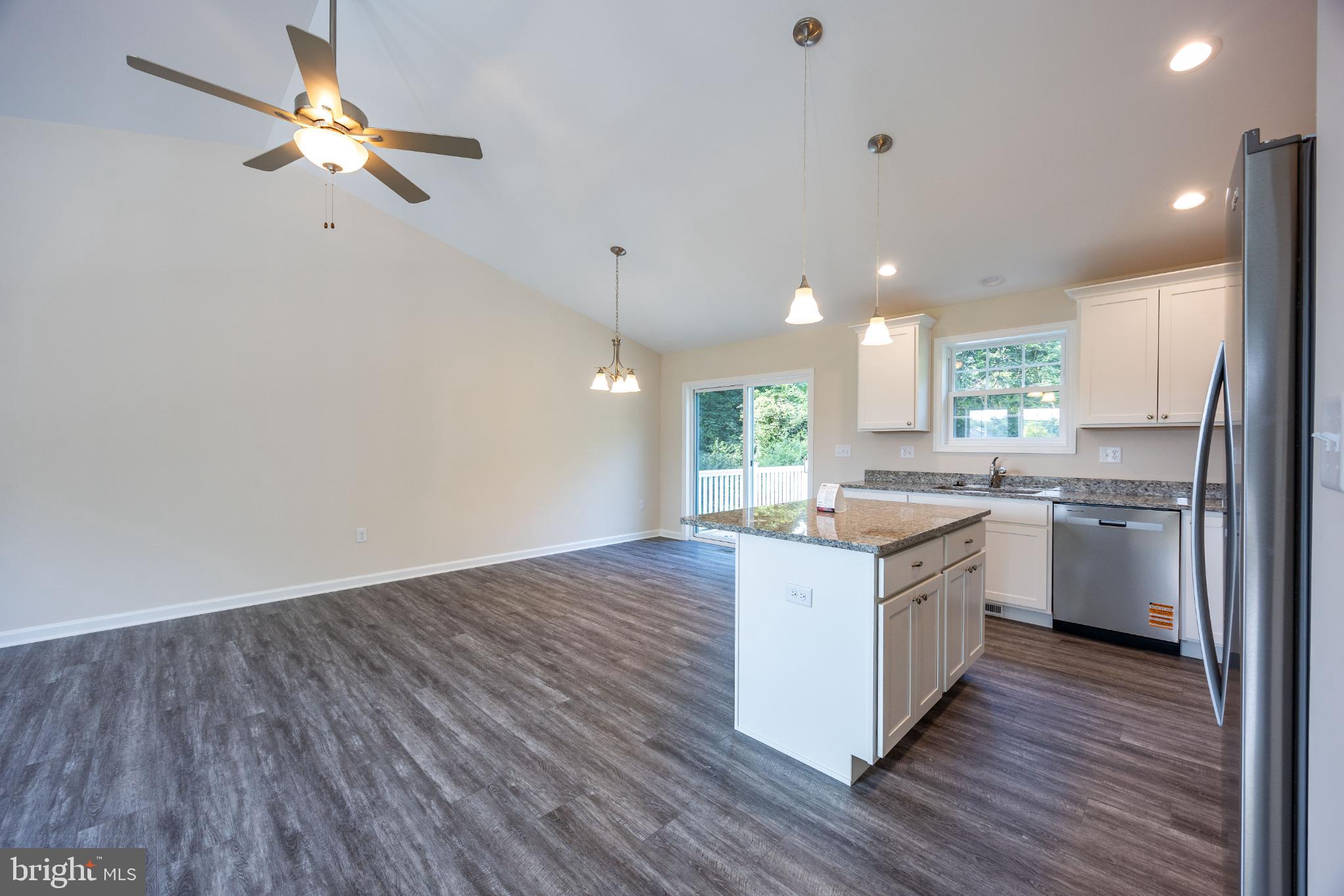 PRENTISS POINT - Residential