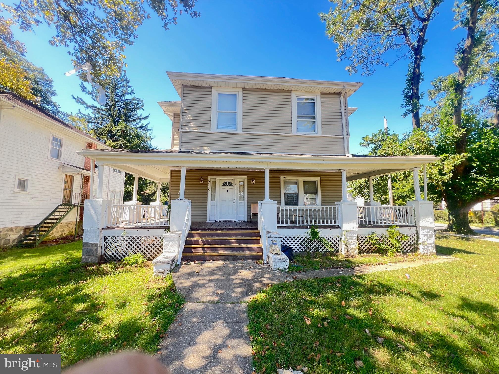 Well-maintained three-unit investment property offering strong income potential. The property features a total of 6 bedrooms, with 3 bedrooms on the main level and 3 bedrooms on the upper level. The first two levels are currently tenant-occupied, generating $2,600 in monthly rental income.

There is an excellent opportunity to renovate the basement to create an additional unit, which could produce an estimated $1,100–$1,300 in additional monthly income, making this a great value-add investment.

Important: All showings must be scheduled and approved by the tenants through the listing agent. Do not visit the property, approach the home, or disturb the tenants under any circumstances.

Property is being sold strictly in as-is condition