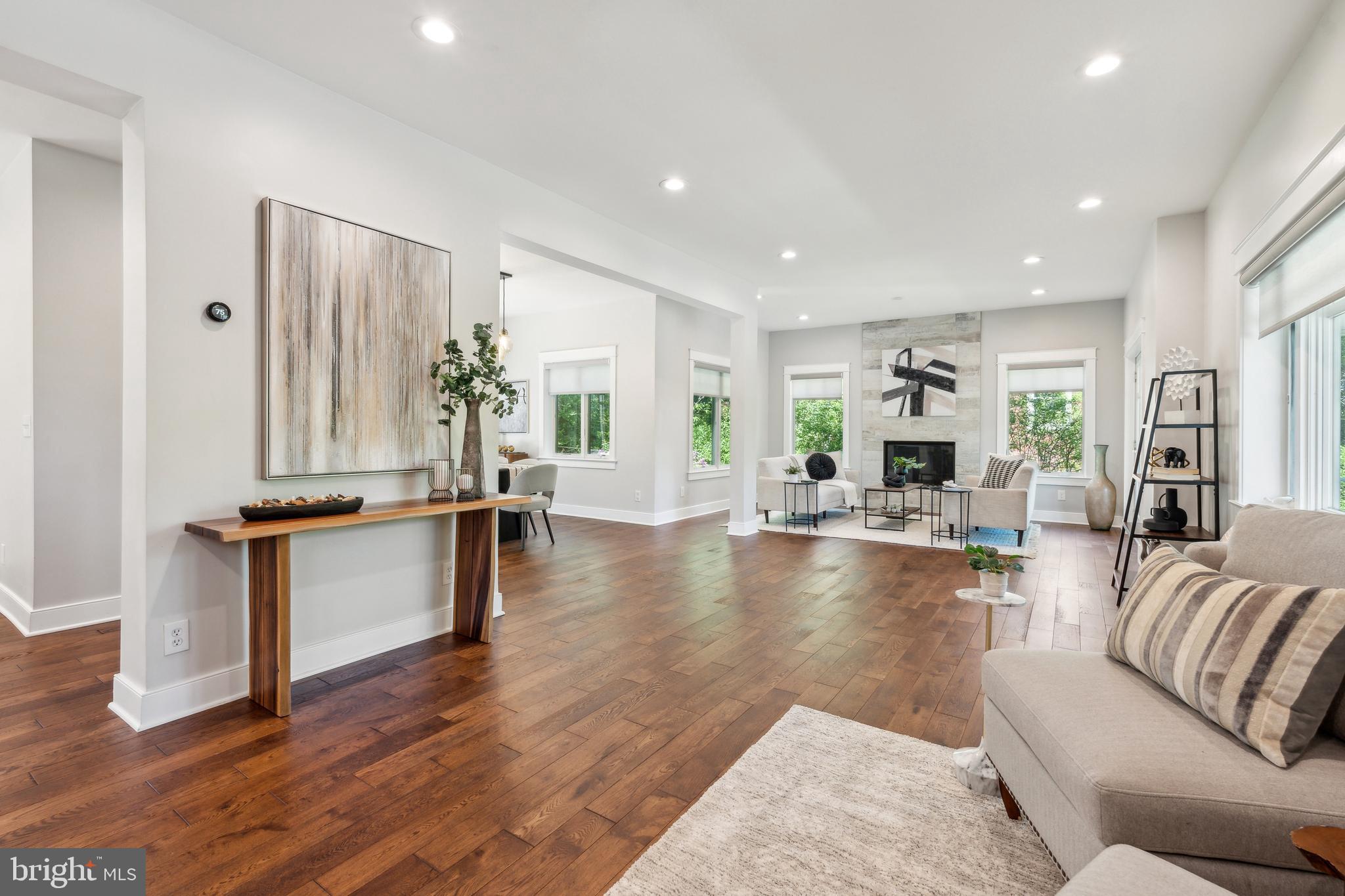 BROYHILL HILLS - Residential