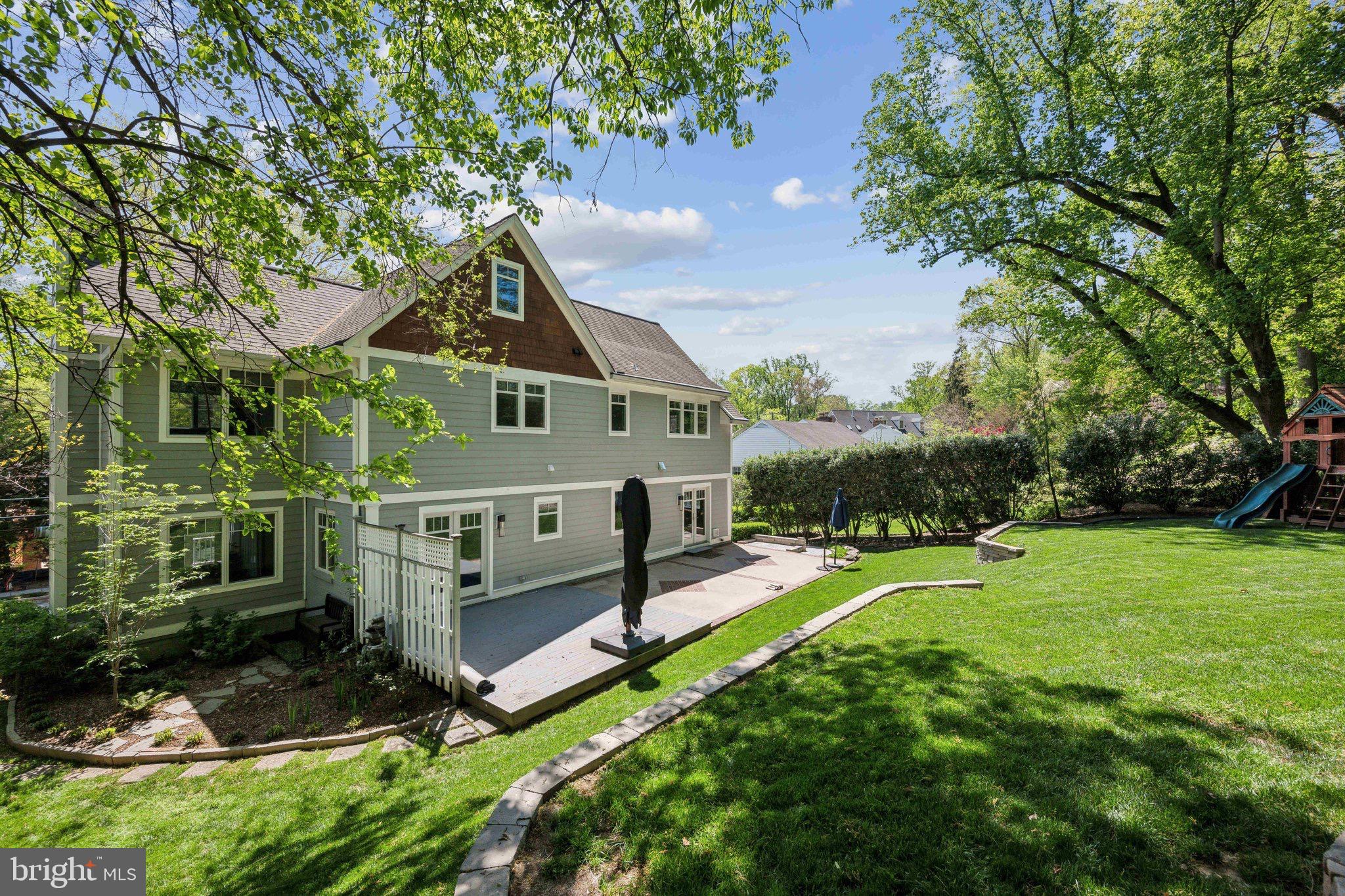 BROYHILL HILLS - Residential