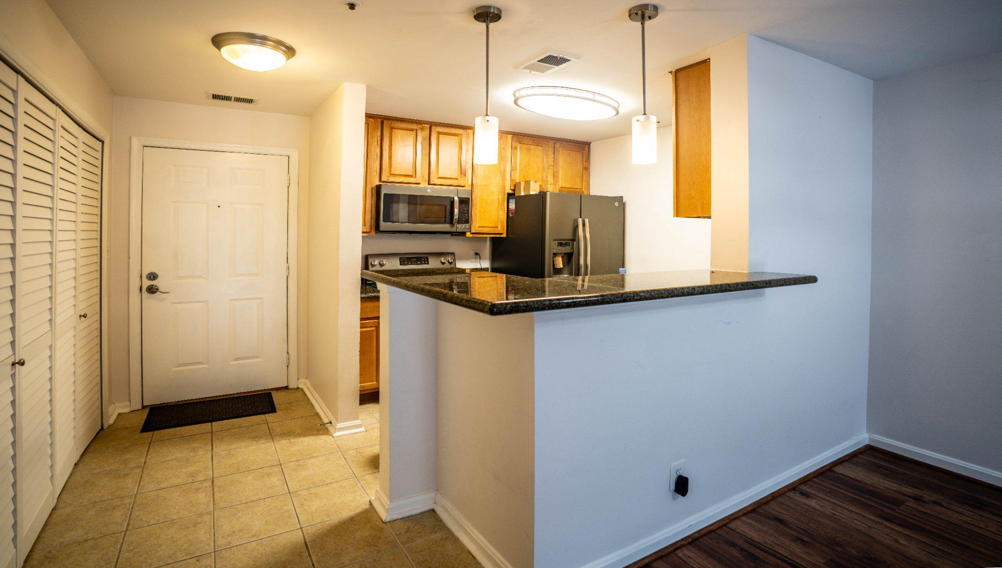 THE FOUR WINDS AT OAKTON - Residential