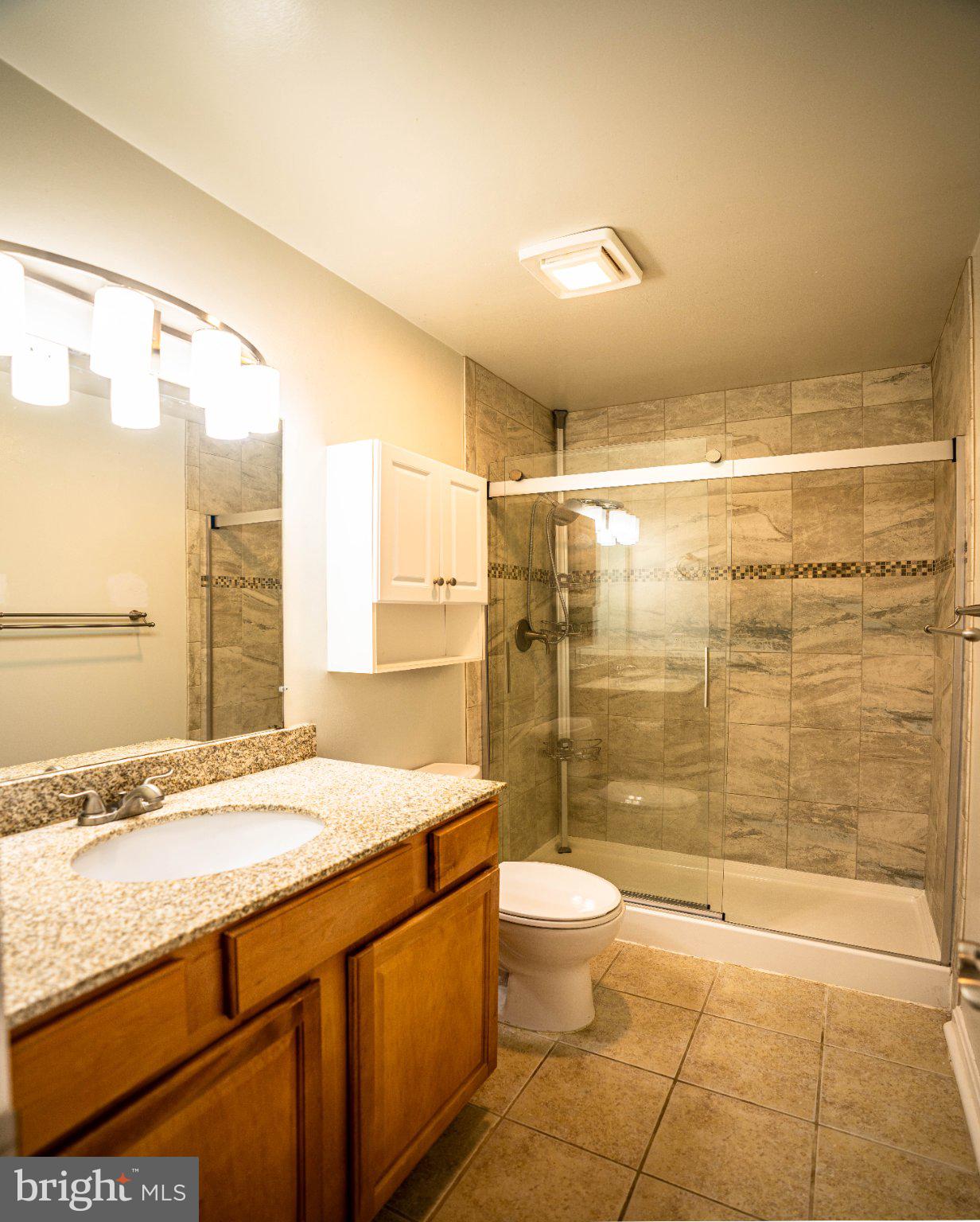 THE FOUR WINDS AT OAKTON - Residential