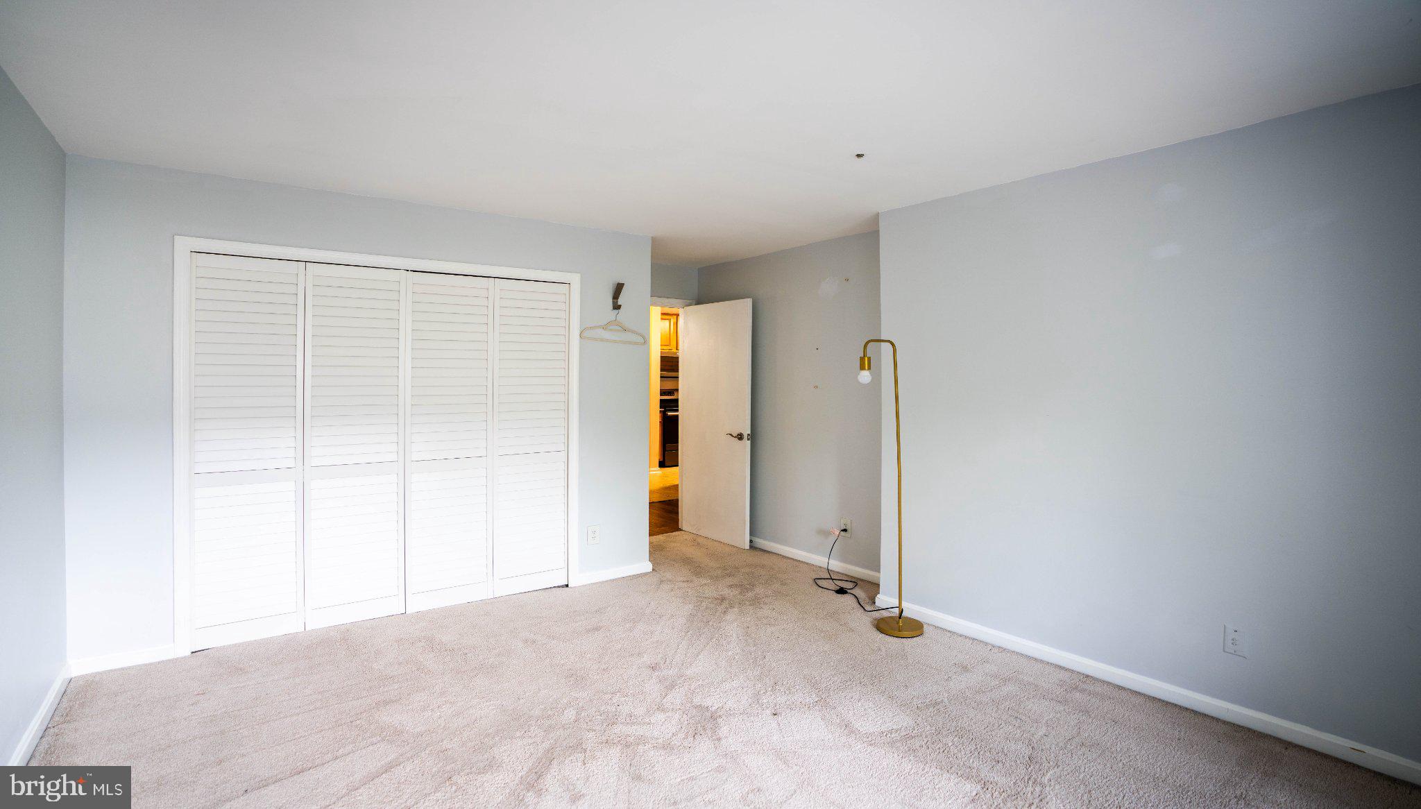 THE FOUR WINDS AT OAKTON - Residential