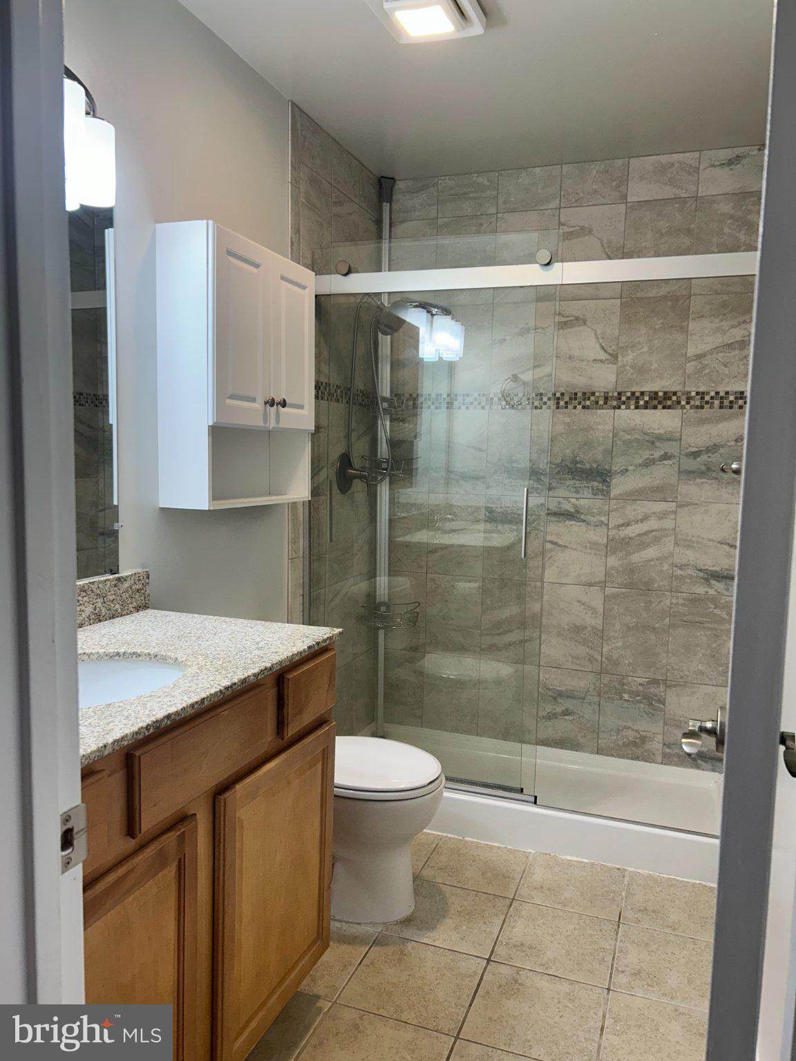 THE FOUR WINDS AT OAKTON - Residential