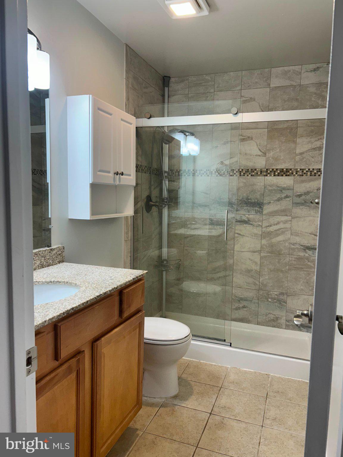 THE FOUR WINDS AT OAKTON - Residential