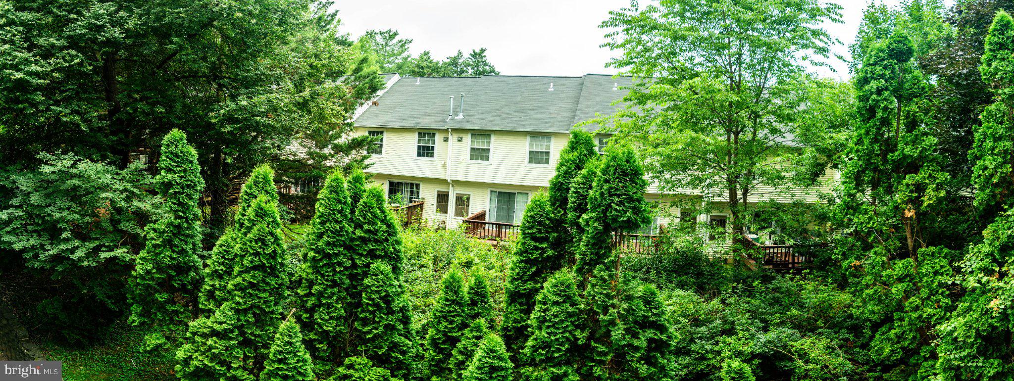 THE FOUR WINDS AT OAKTON - Residential
