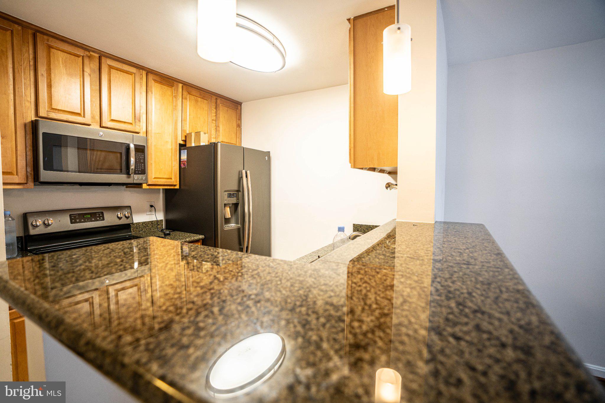 THE FOUR WINDS AT OAKTON - Residential