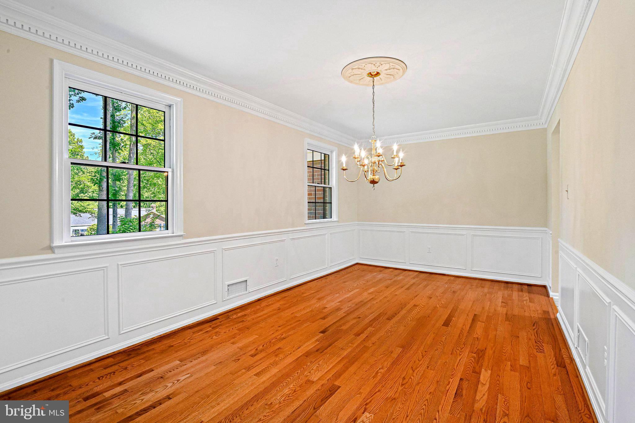 RESTON - Residential