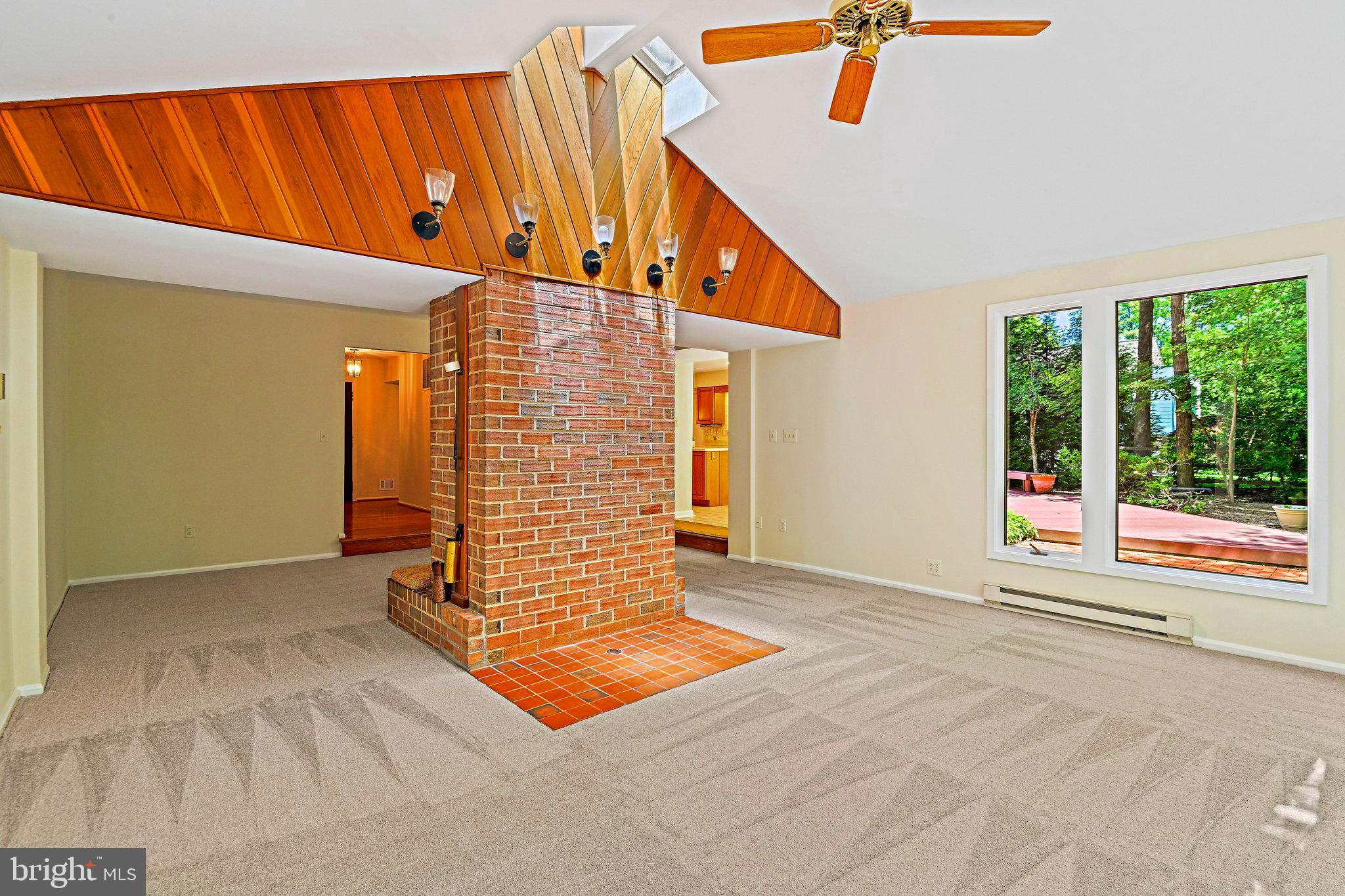 RESTON - Residential
