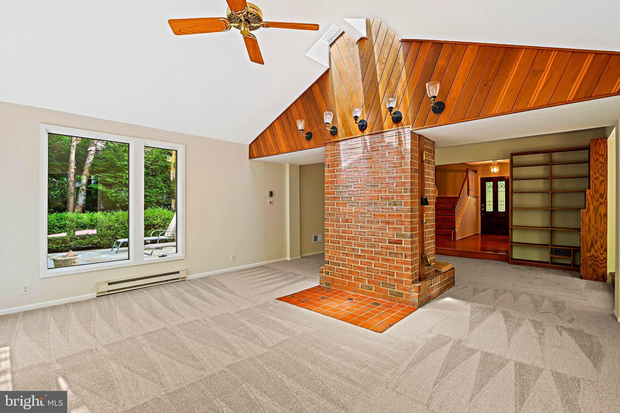 RESTON - Residential