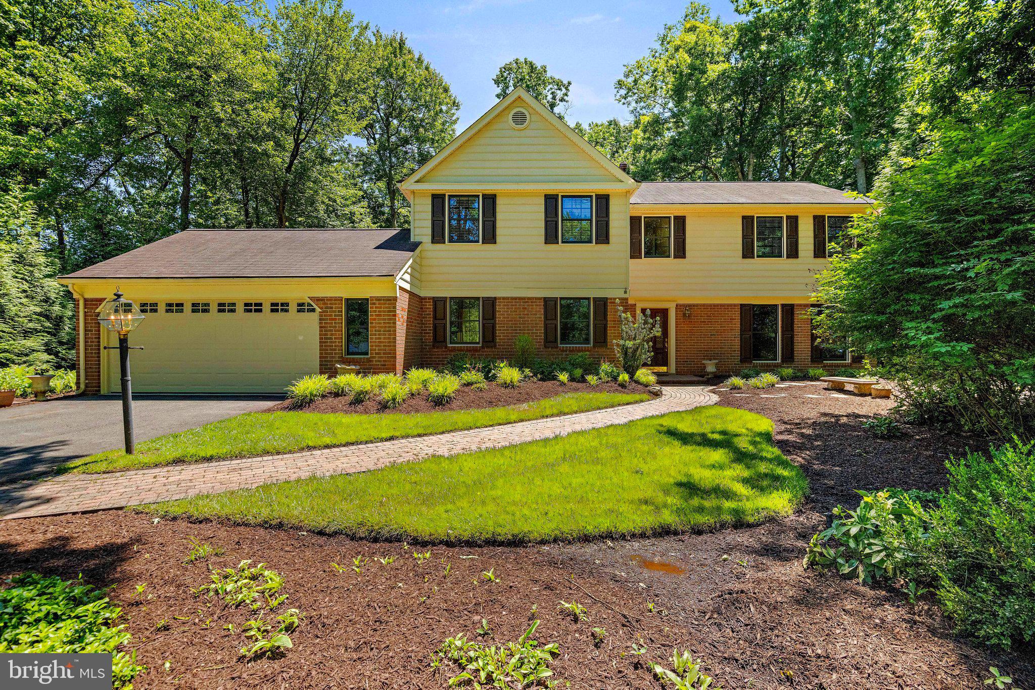 RESTON - Residential