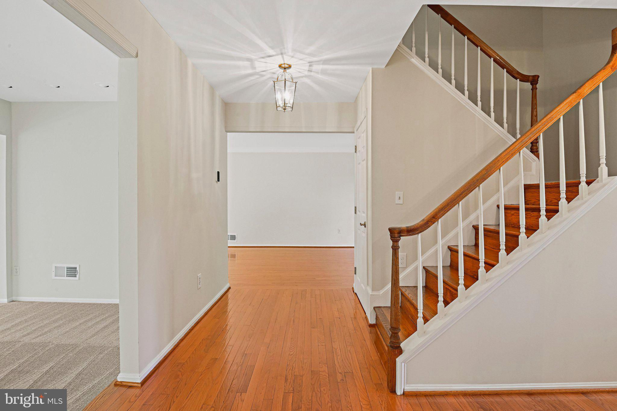 RESTON - Residential