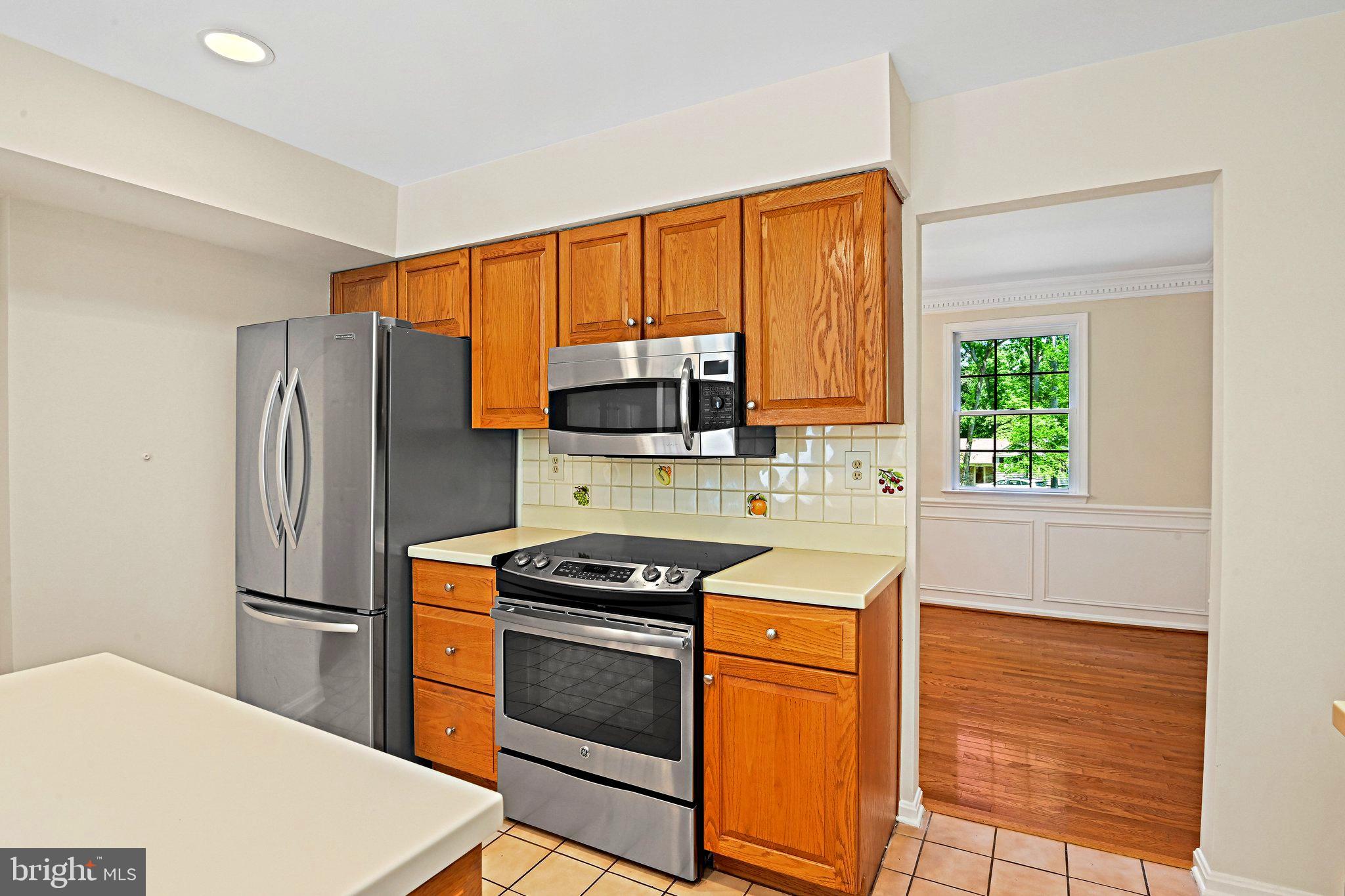 RESTON - Residential